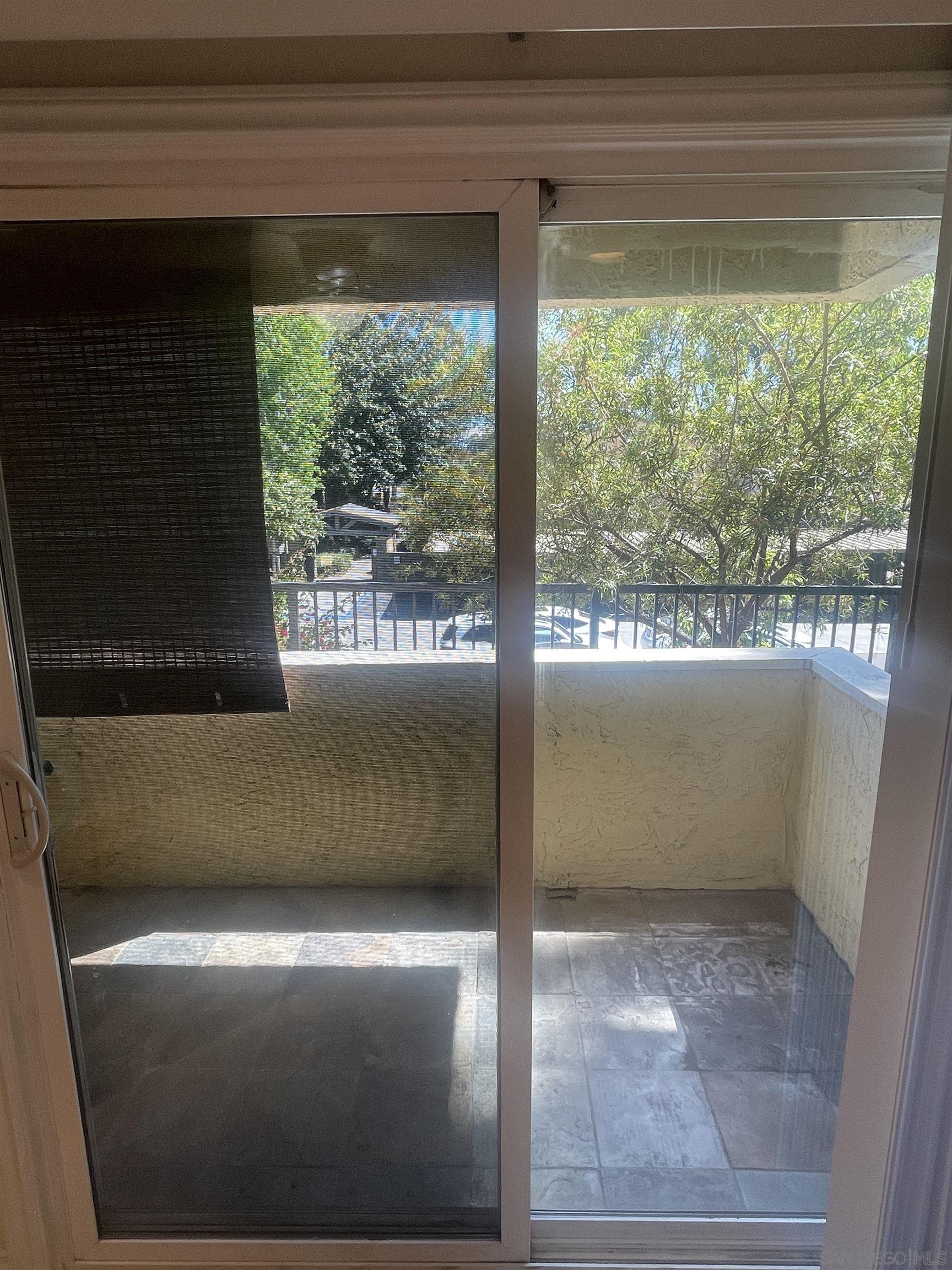 Detail Gallery Image 7 of 22 For 9949  Erma Rd.  106, San Diego,  CA 92131 - 2 Beds | 2 Baths