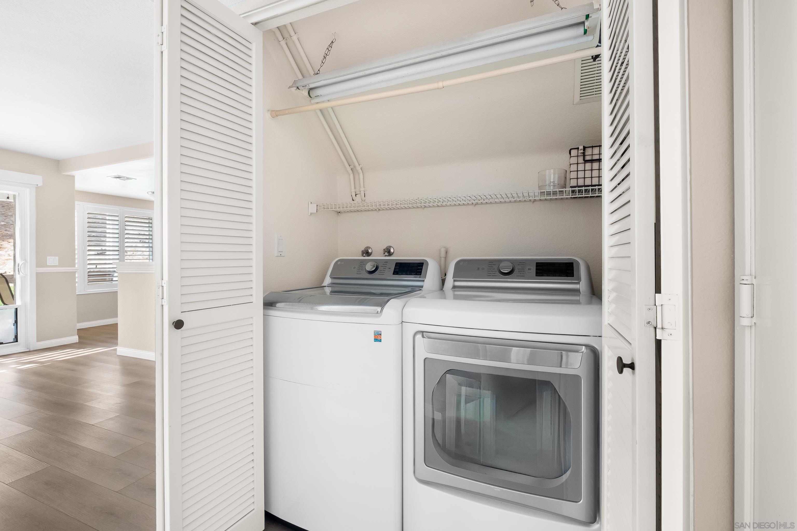 Detail Gallery Image 13 of 44 For 1865  Ithaca Dr, Vista,  CA 92081 - 3 Beds | 2/1 Baths