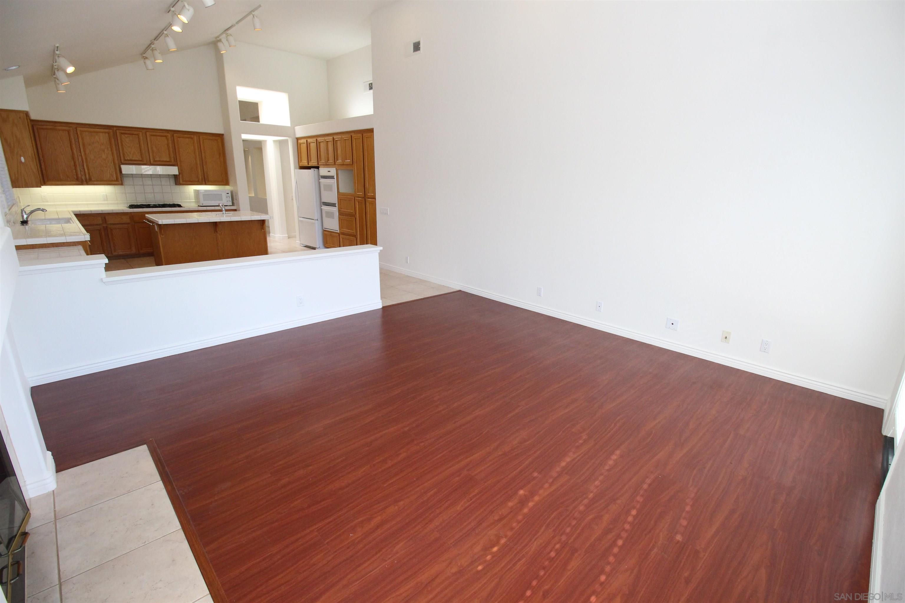 Detail Gallery Image 16 of 34 For 12523  Cypress Woods, San Diego,  CA 92131 - 3 Beds | 2 Baths