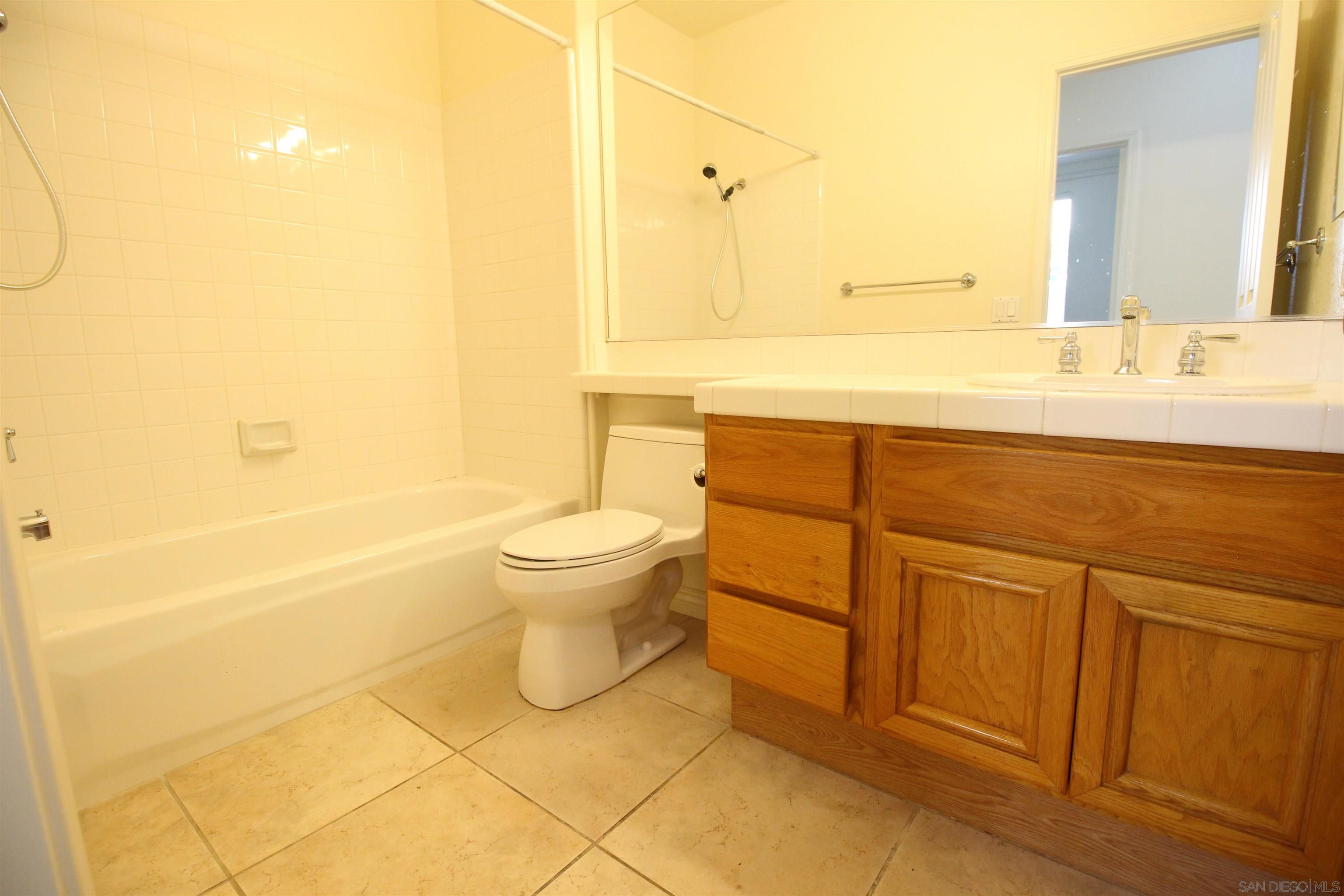 Detail Gallery Image 21 of 34 For 12523  Cypress Woods, San Diego,  CA 92131 - 3 Beds | 2 Baths