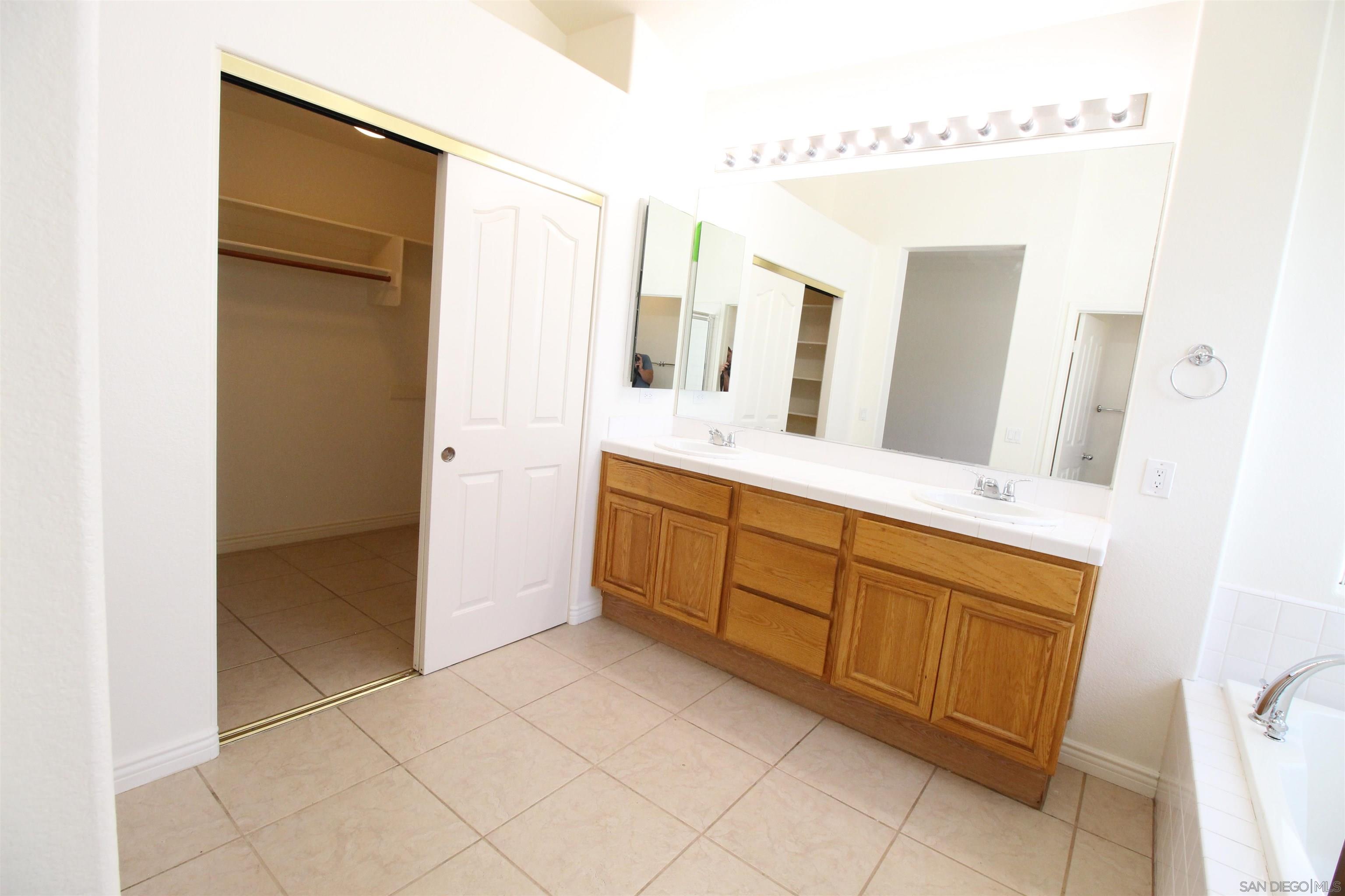 Detail Gallery Image 30 of 34 For 12523  Cypress Woods, San Diego,  CA 92131 - 3 Beds | 2 Baths