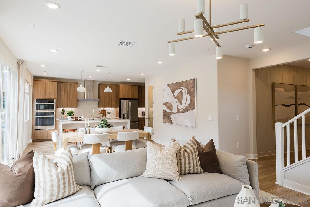 Detail Gallery Image 13 of 29 For 738  Miravar Place Lot 8  #LOT 8,  Vista,  CA 92081 - 4 Beds | 3 Baths