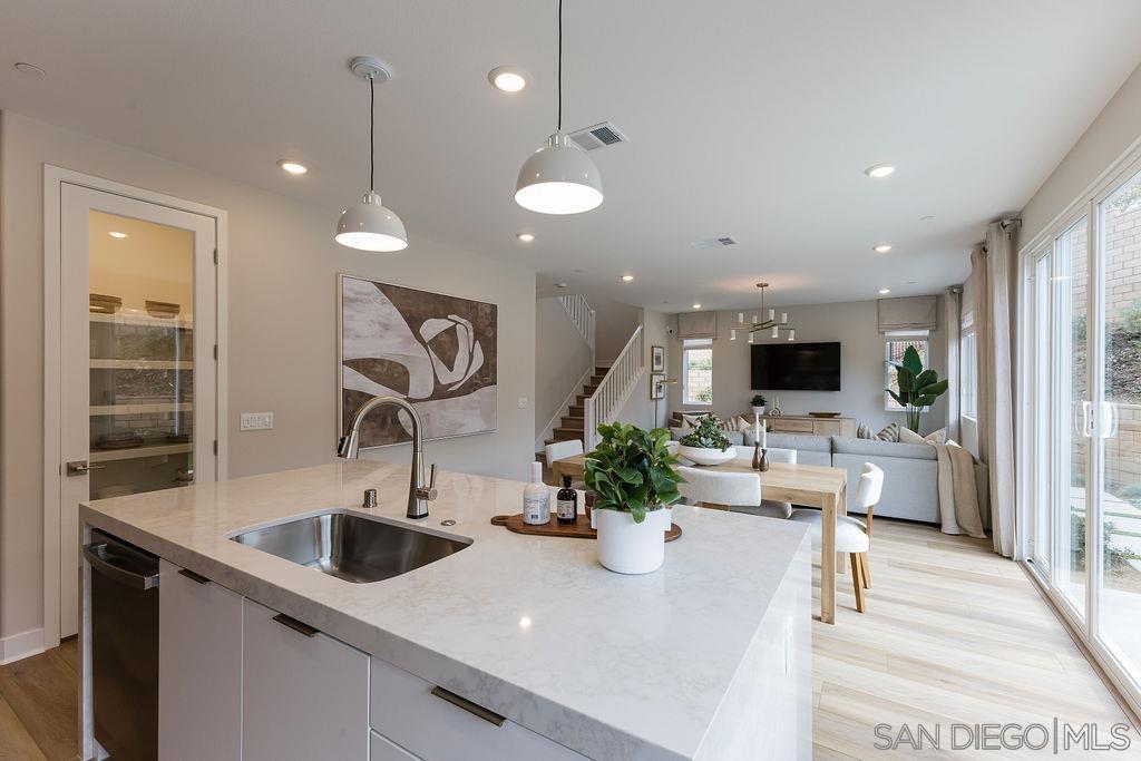 Detail Gallery Image 10 of 29 For 738  Miravar Place Lot 8  #LOT 8,  Vista,  CA 92081 - 4 Beds | 3 Baths