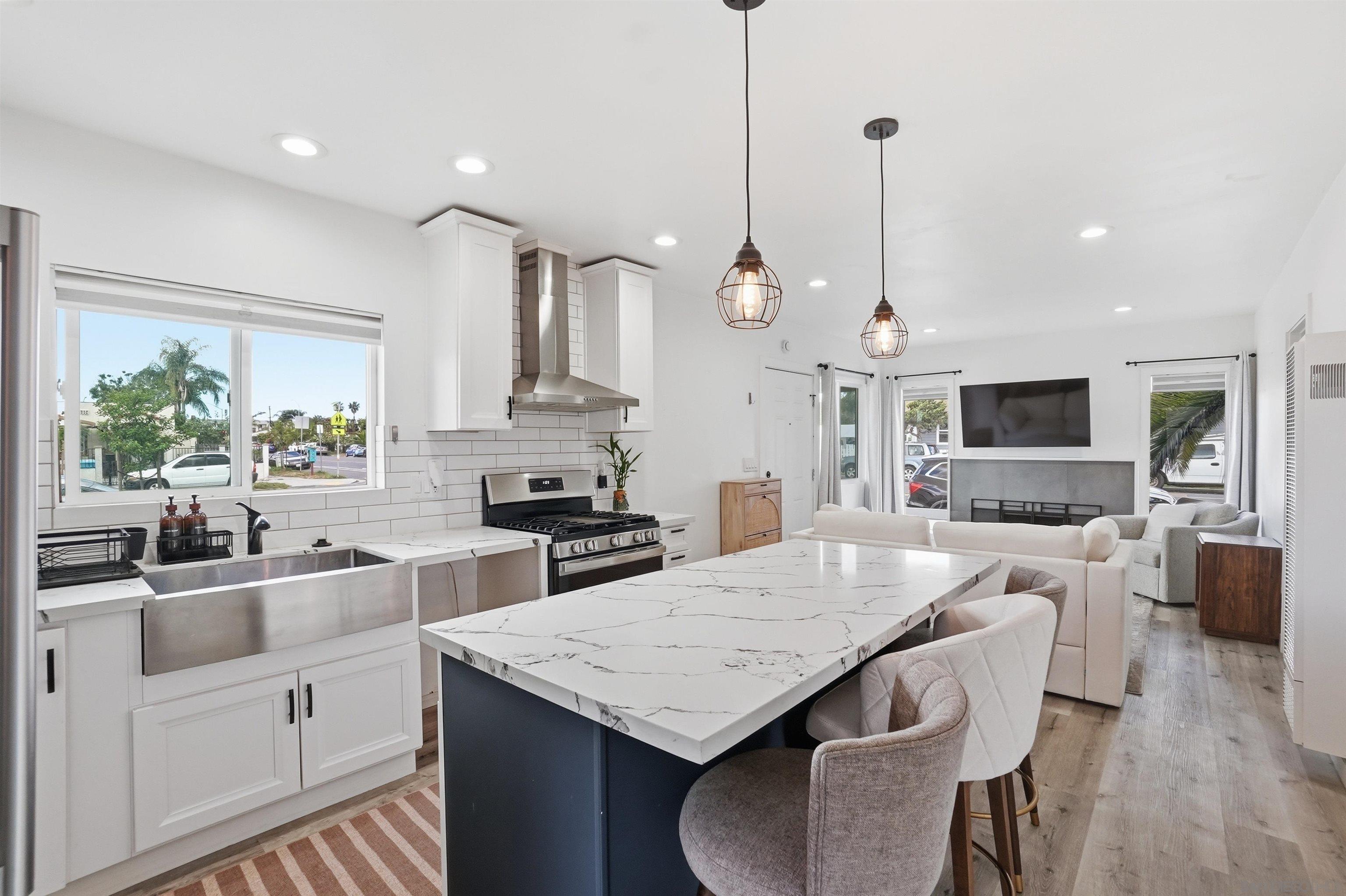 Front Image Thumbnail for SD260009035