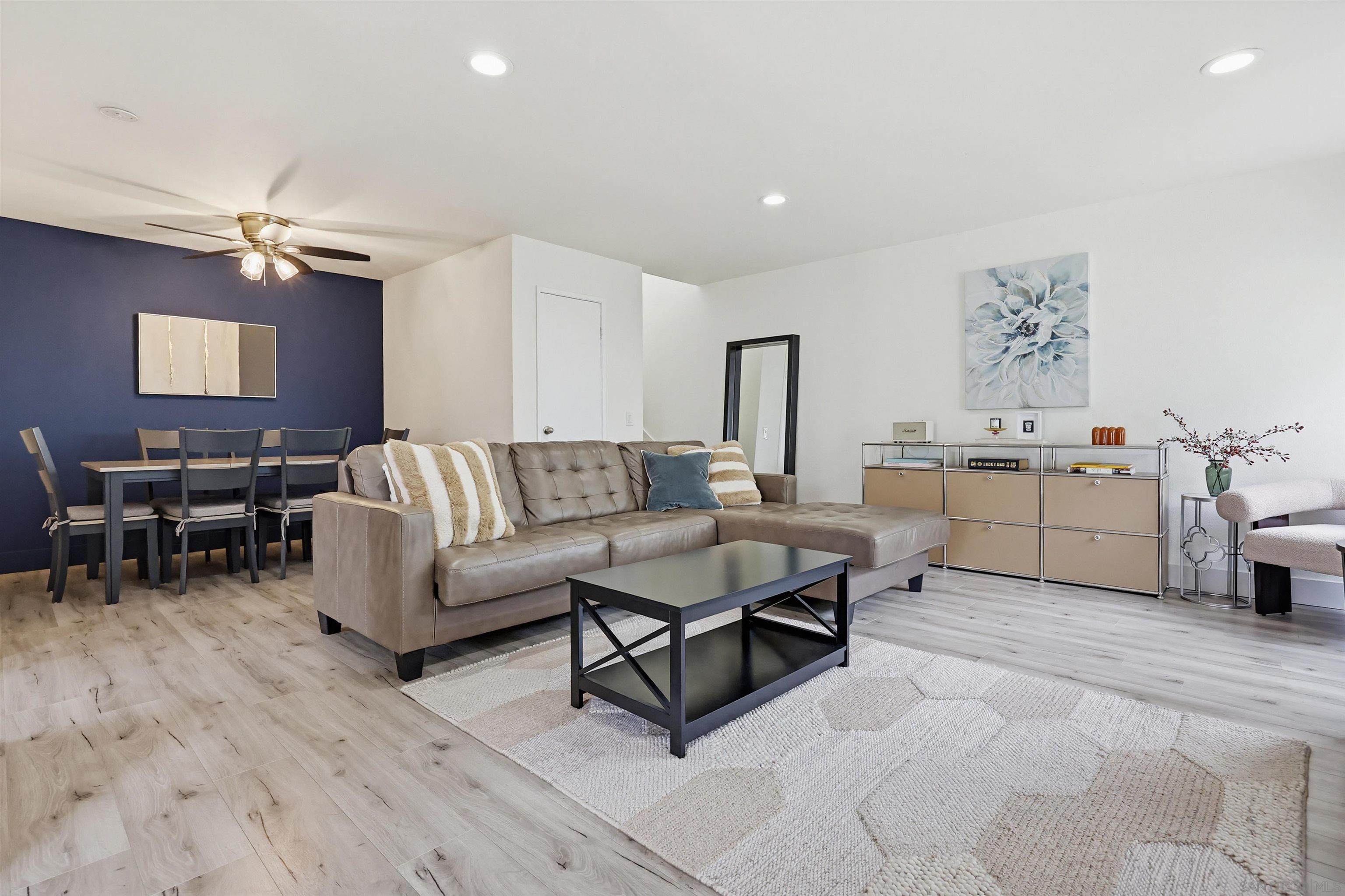 Front Image Thumbnail for SD260009048