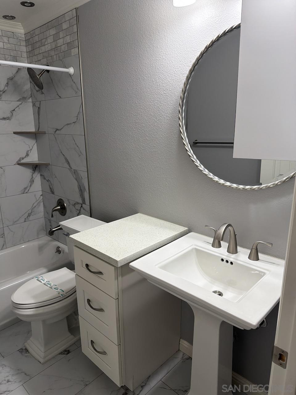 Detail Gallery Image 12 of 23 For 8119  Paradise Valley Ct, Spring Valley,  CA 91977 - 3 Beds | 2 Baths