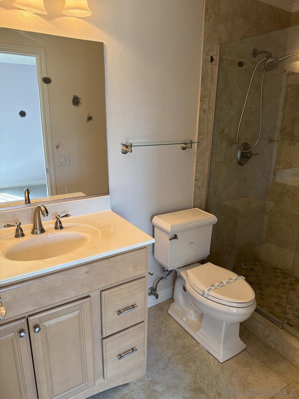 Detail Gallery Image 14 of 23 For 8119  Paradise Valley Ct, Spring Valley,  CA 91977 - 3 Beds | 2 Baths