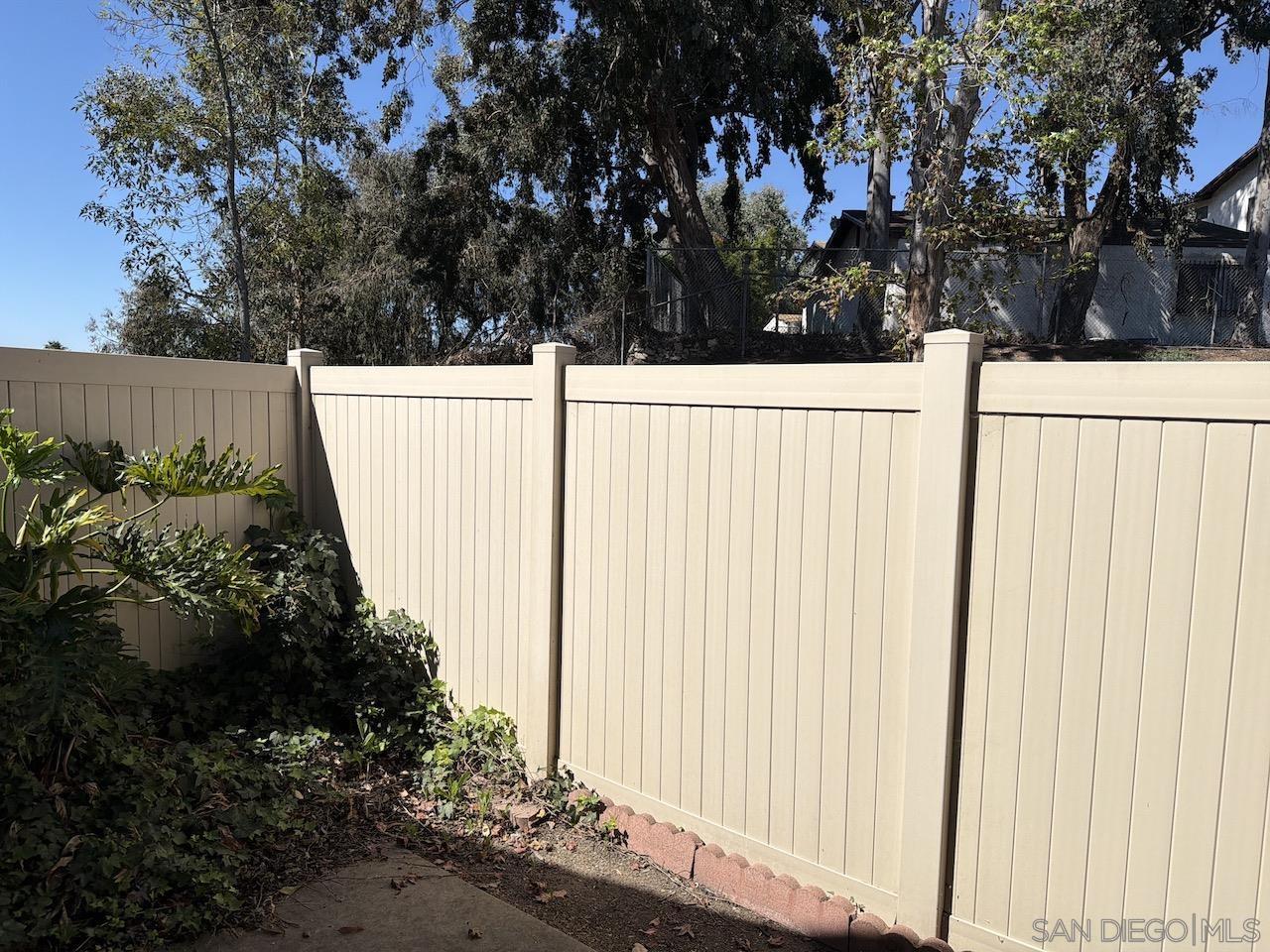 Detail Gallery Image 22 of 23 For 8119  Paradise Valley Ct, Spring Valley,  CA 91977 - 3 Beds | 2 Baths