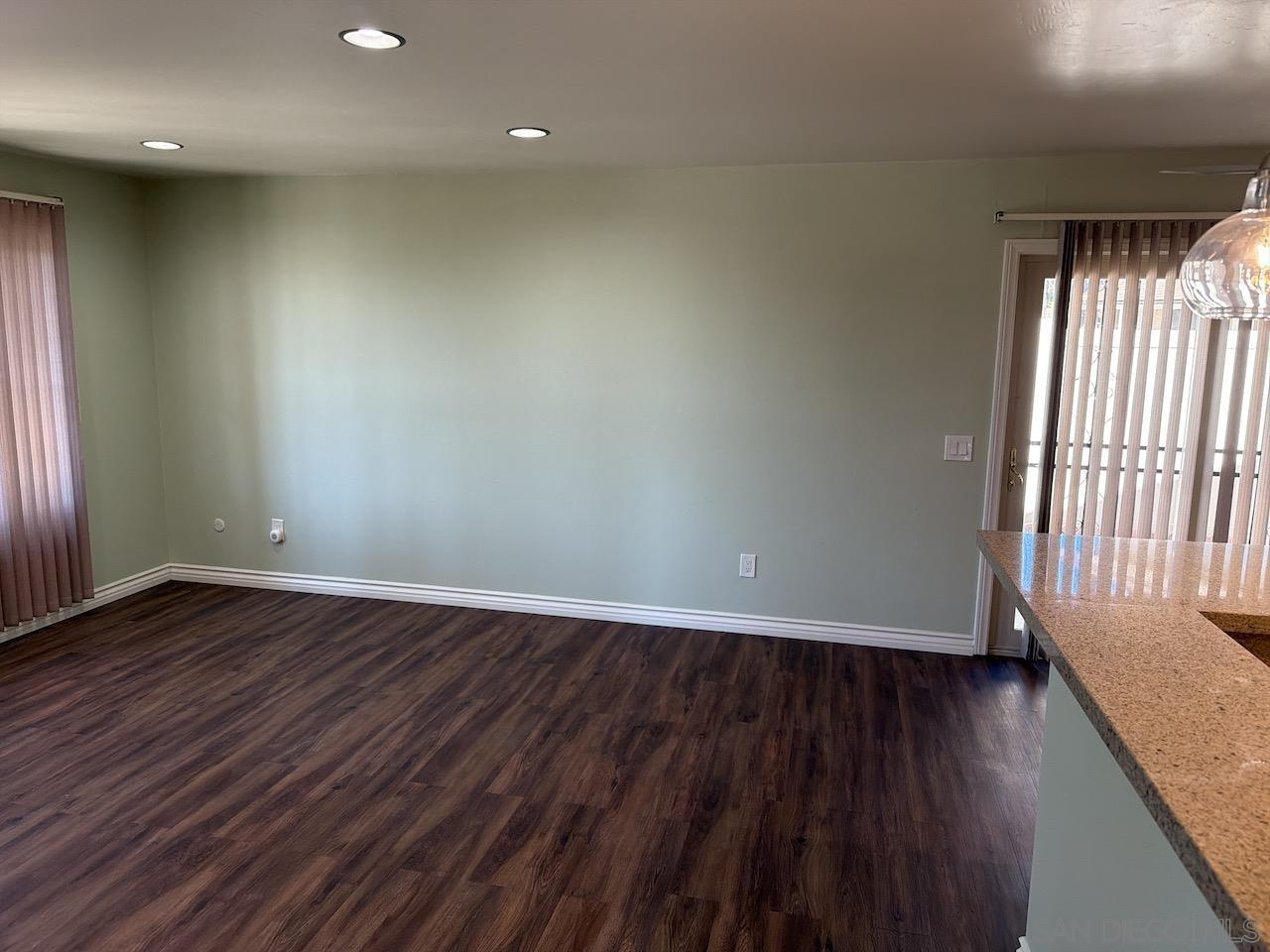 Detail Gallery Image 6 of 23 For 8119  Paradise Valley Ct, Spring Valley,  CA 91977 - 3 Beds | 2 Baths