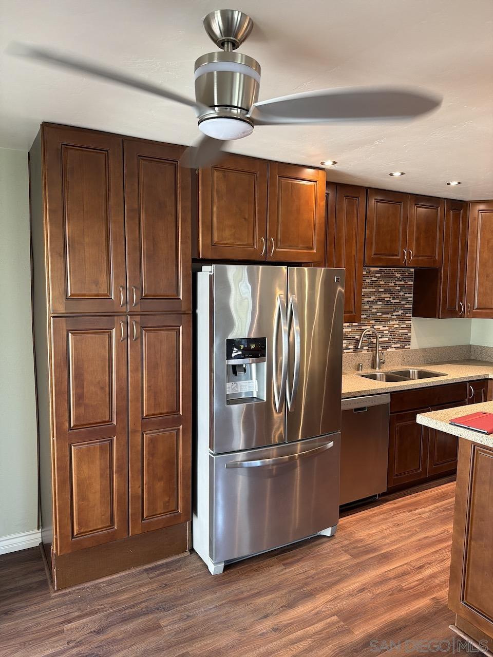 Detail Gallery Image 7 of 23 For 8119  Paradise Valley Ct, Spring Valley,  CA 91977 - 3 Beds | 2 Baths