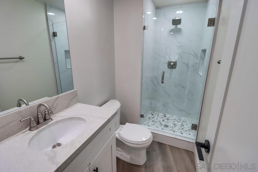 Detail Gallery Image 17 of 28 For 4909  Orchard Ave  302, San Diego,  CA 92107 - 2 Beds | 2 Baths