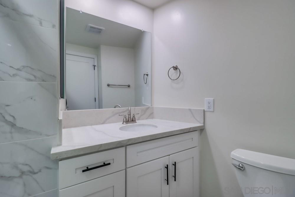 Detail Gallery Image 22 of 28 For 4909  Orchard Ave  302, San Diego,  CA 92107 - 2 Beds | 2 Baths