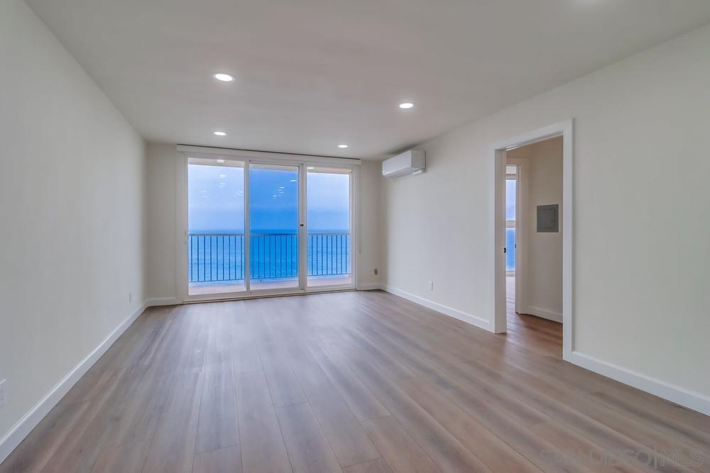 Detail Gallery Image 10 of 28 For 4909  Orchard Ave  302, San Diego,  CA 92107 - 2 Beds | 2 Baths