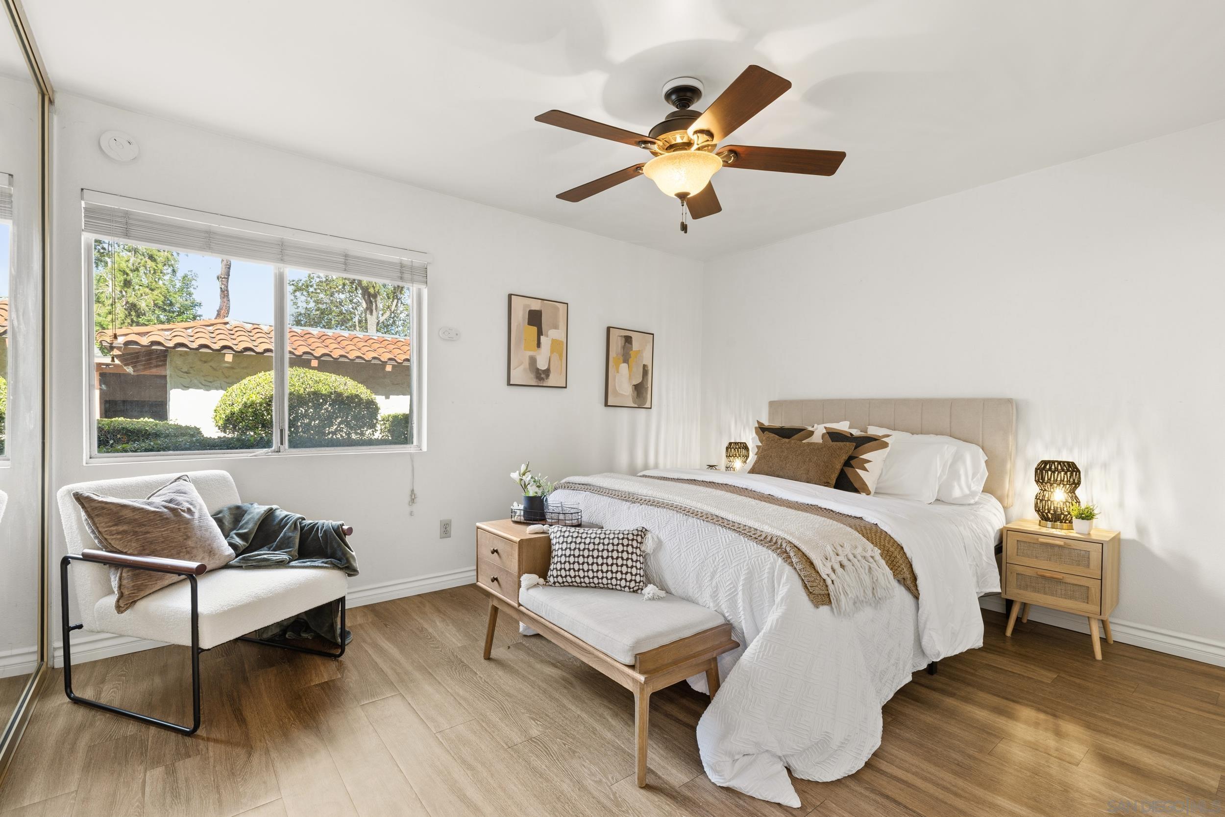 Front Image Thumbnail for SD260009068