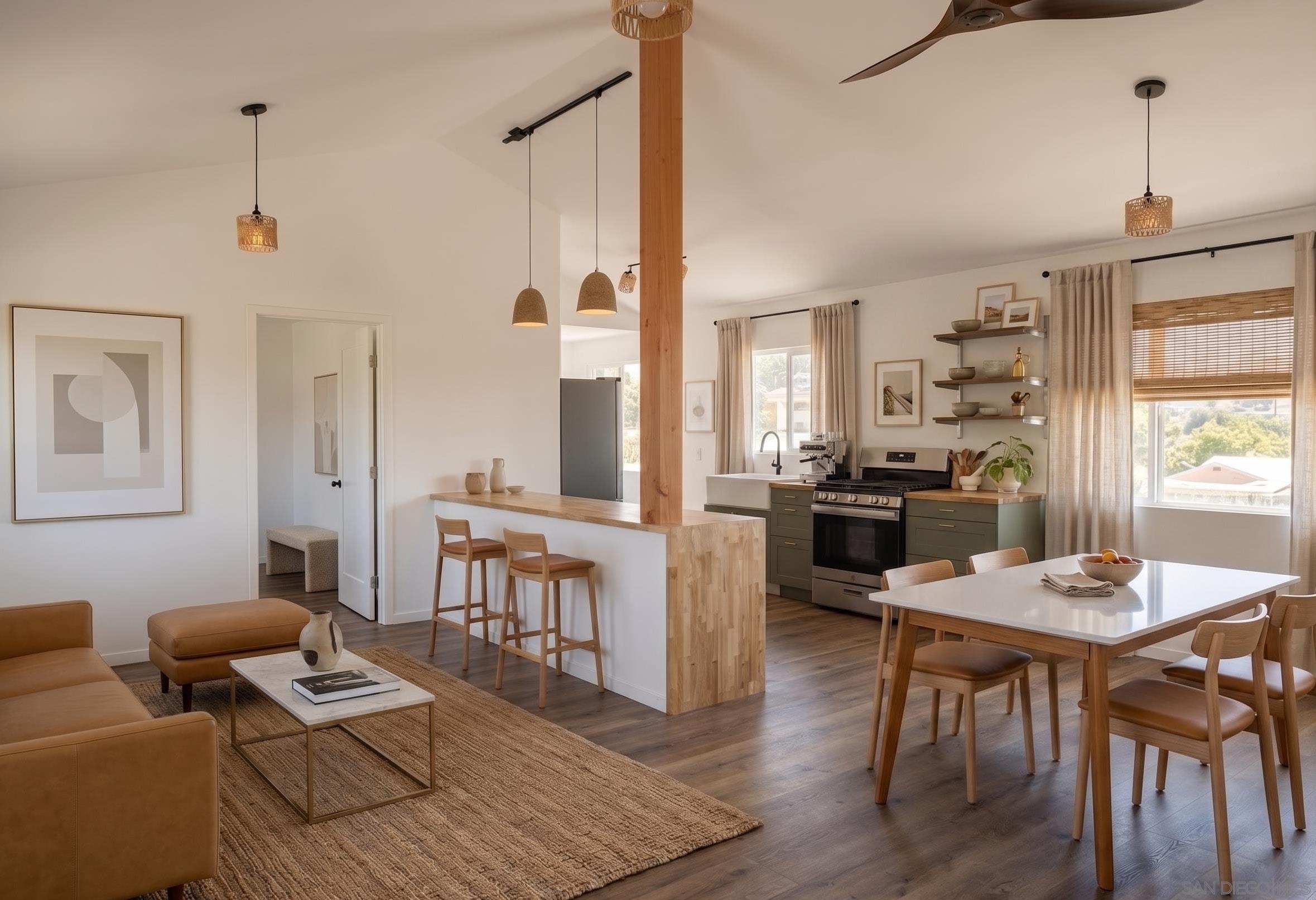 Detail Gallery Image 2 of 3 For 2940 E 8th, San Diego,  CA 92106 - 1 Beds | 1 Baths