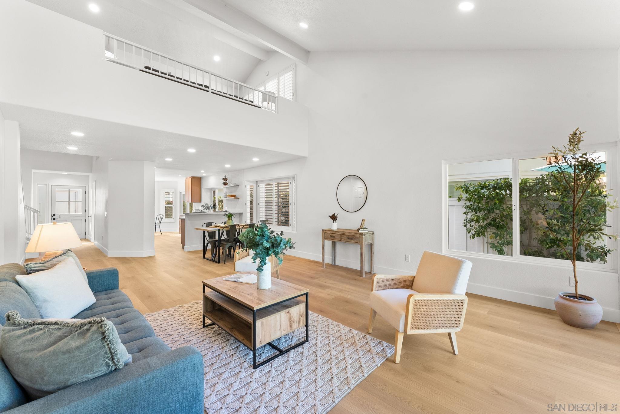 Front Image Thumbnail for SD260009079