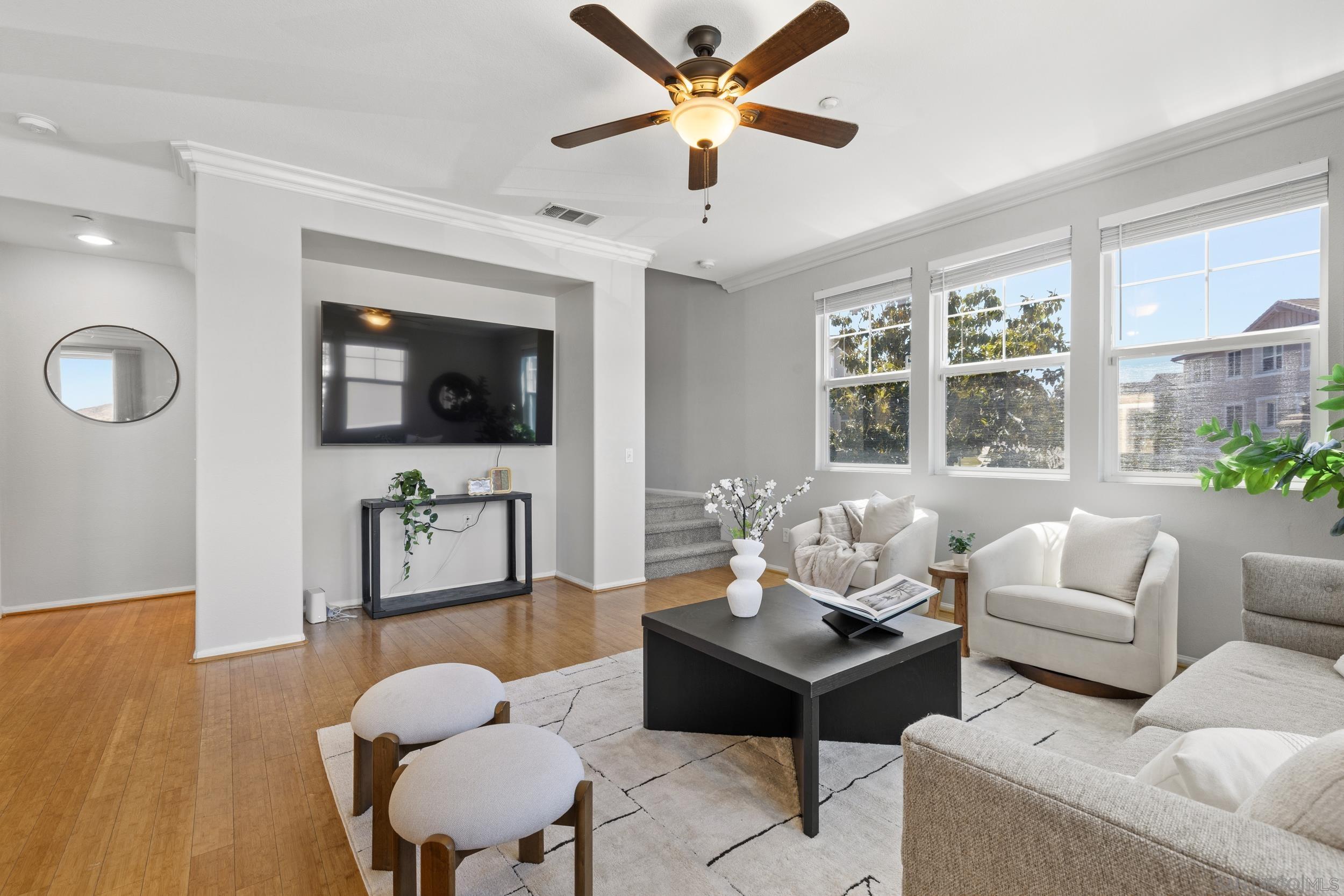 Front Image Thumbnail for SD260009106