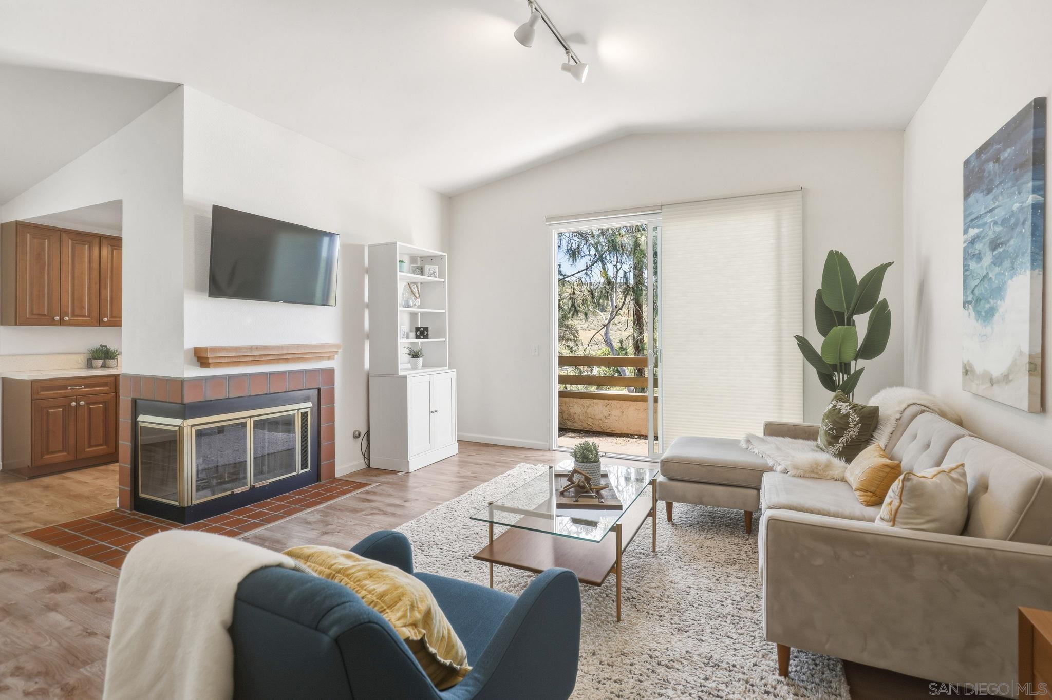 Front Image Thumbnail for SD260009118