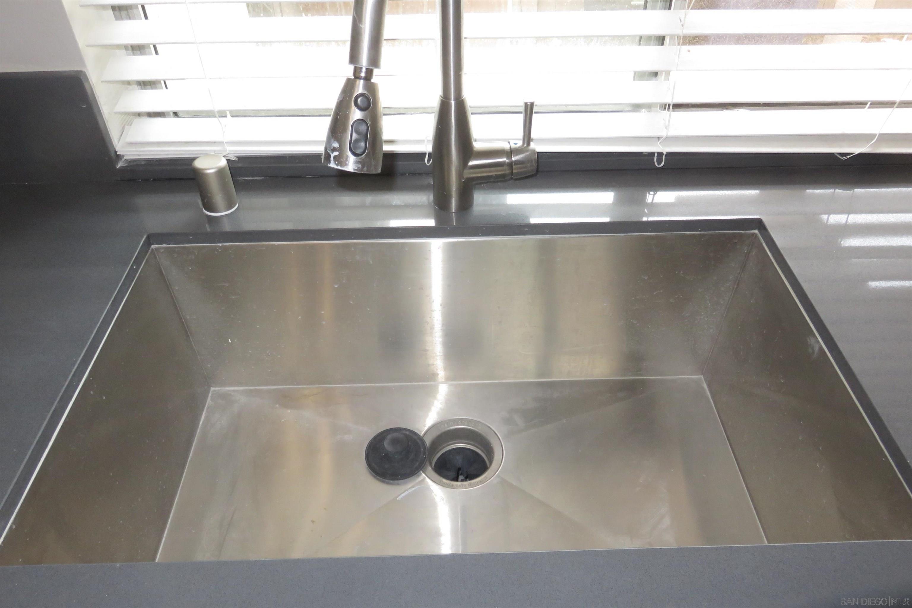 Detail Gallery Image 13 of 33 For 9526  Easter Way, San Diego,  CA 92121 - 3 Beds | 1/1 Baths