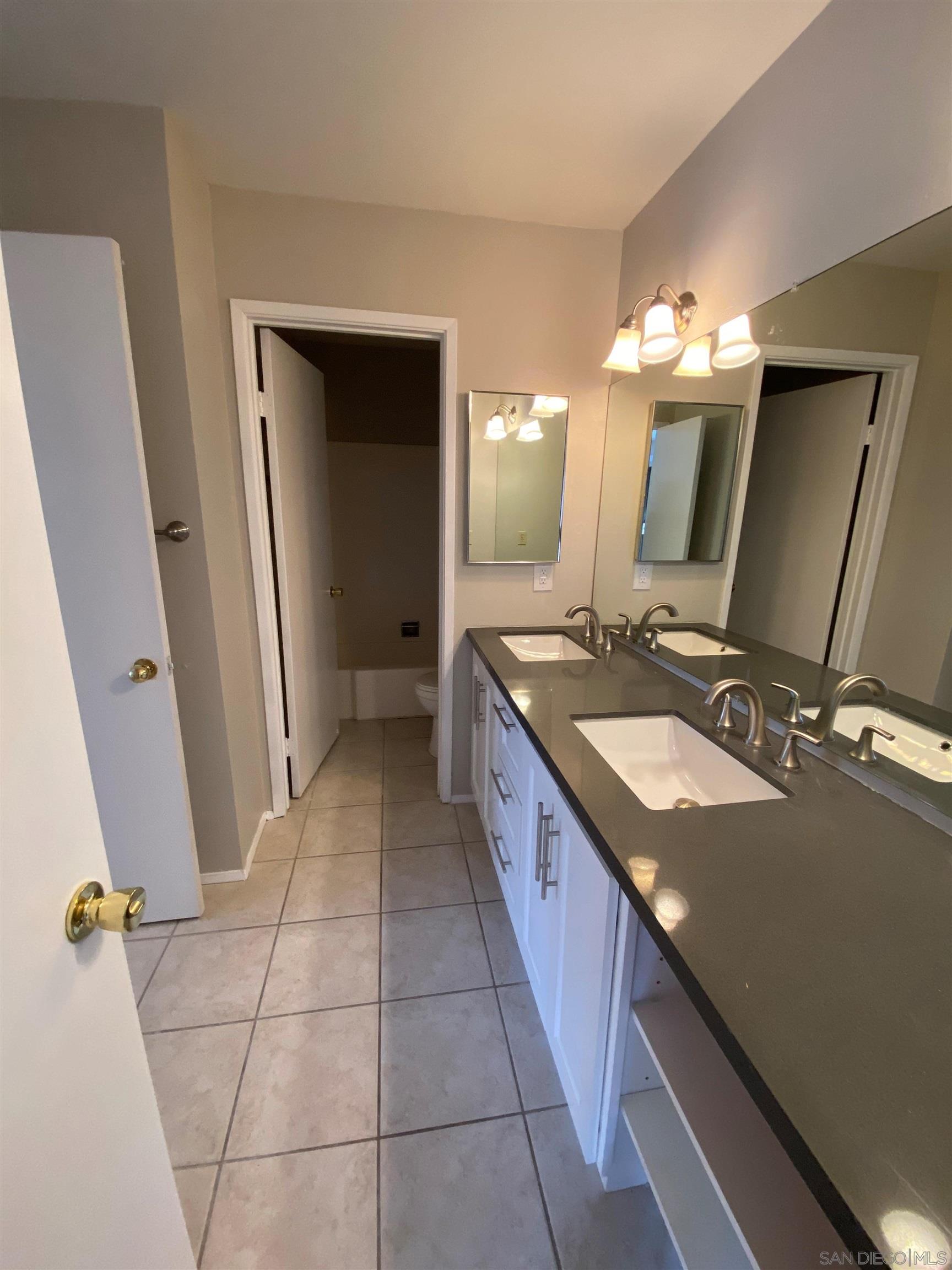 Detail Gallery Image 20 of 33 For 9526  Easter Way, San Diego,  CA 92121 - 3 Beds | 1/1 Baths