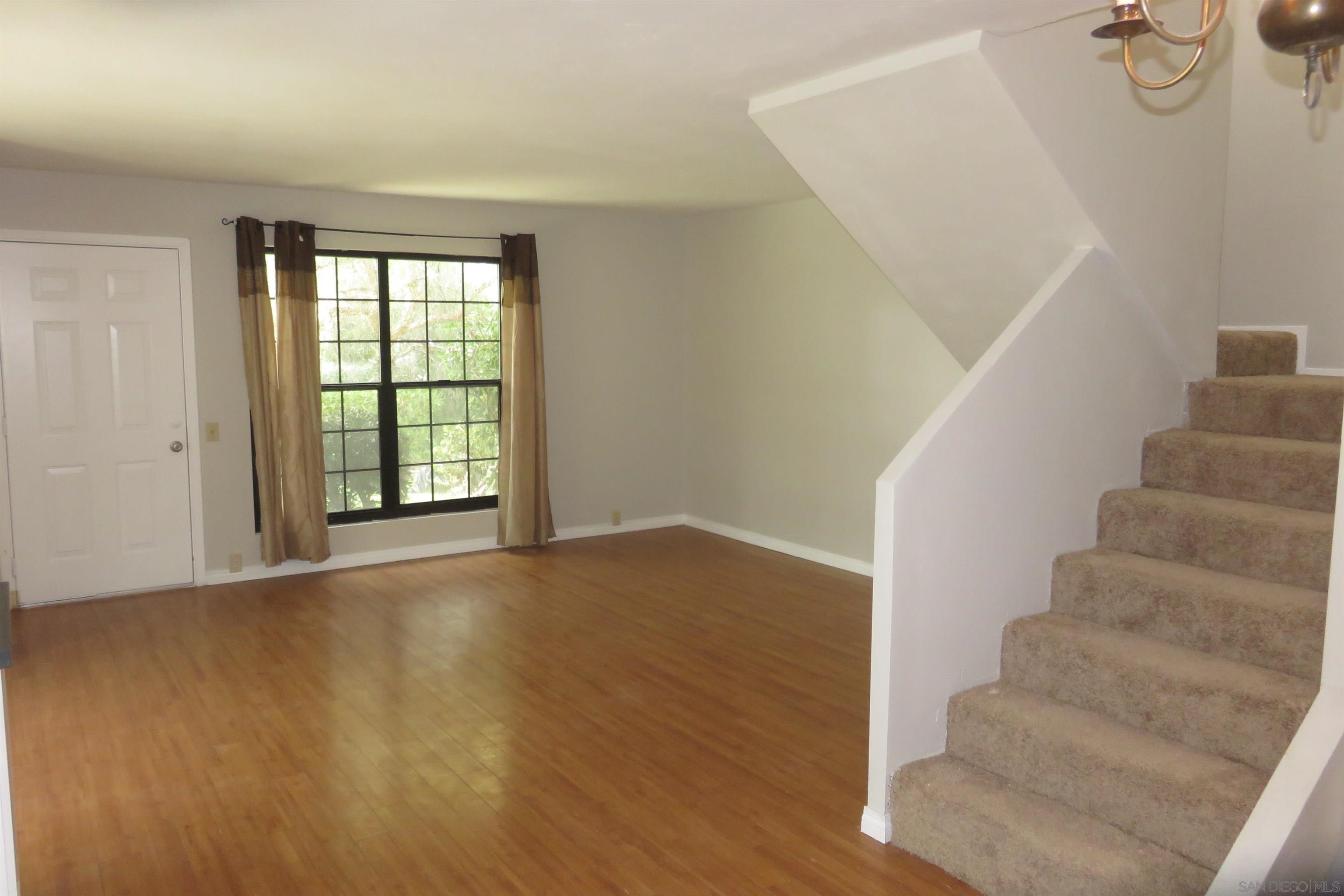 Detail Gallery Image 4 of 33 For 9526  Easter Way, San Diego,  CA 92121 - 3 Beds | 1/1 Baths