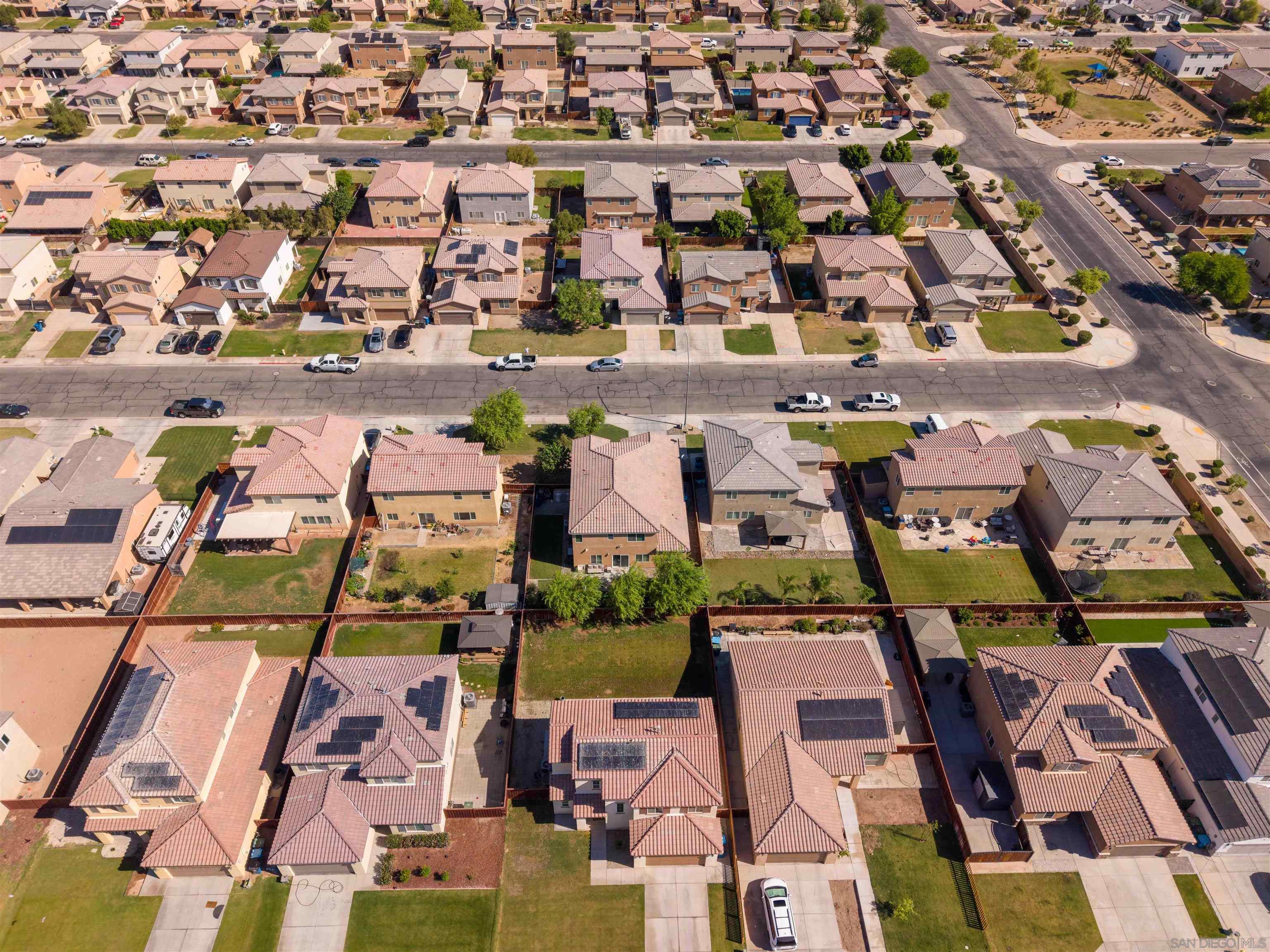 Detail Gallery Image 42 of 44 For 669  Las Lomas, Imperial,  CA 92251 - 5 Beds | 3 Baths