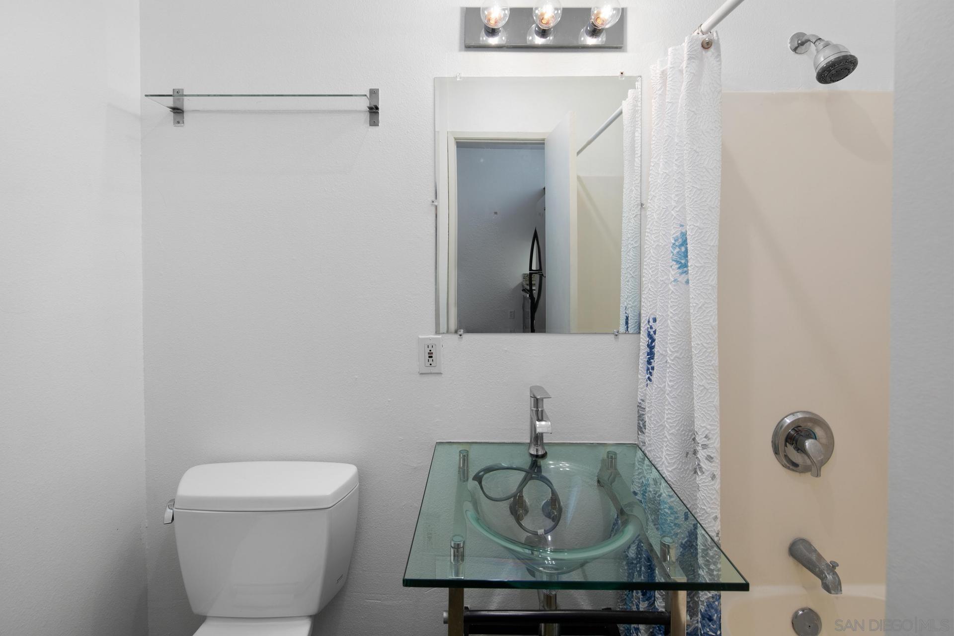 Detail Gallery Image 8 of 10 For 1601  Kettner Blvd  5, San Diego,  CA 92101 - 1 Beds | 1 Baths