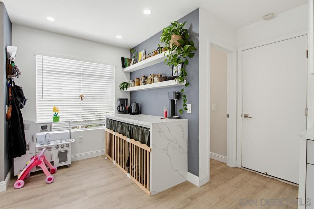 Detail Gallery Image 17 of 41 For 340  Ferrara, Vista,  CA 92083 - 3 Beds | 2/1 Baths