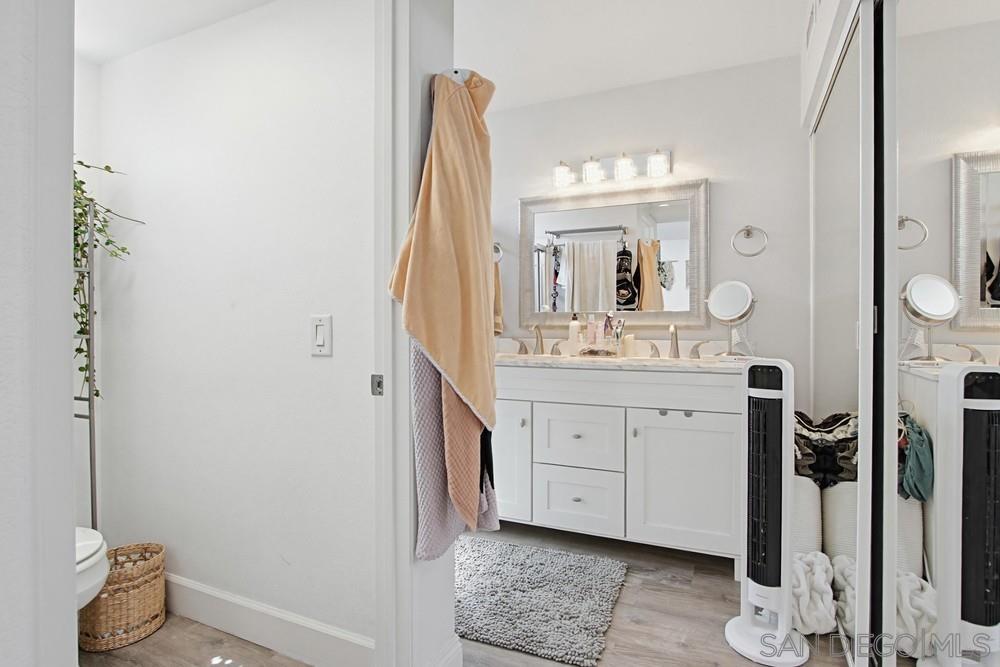 Detail Gallery Image 23 of 41 For 340  Ferrara, Vista,  CA 92083 - 3 Beds | 2/1 Baths