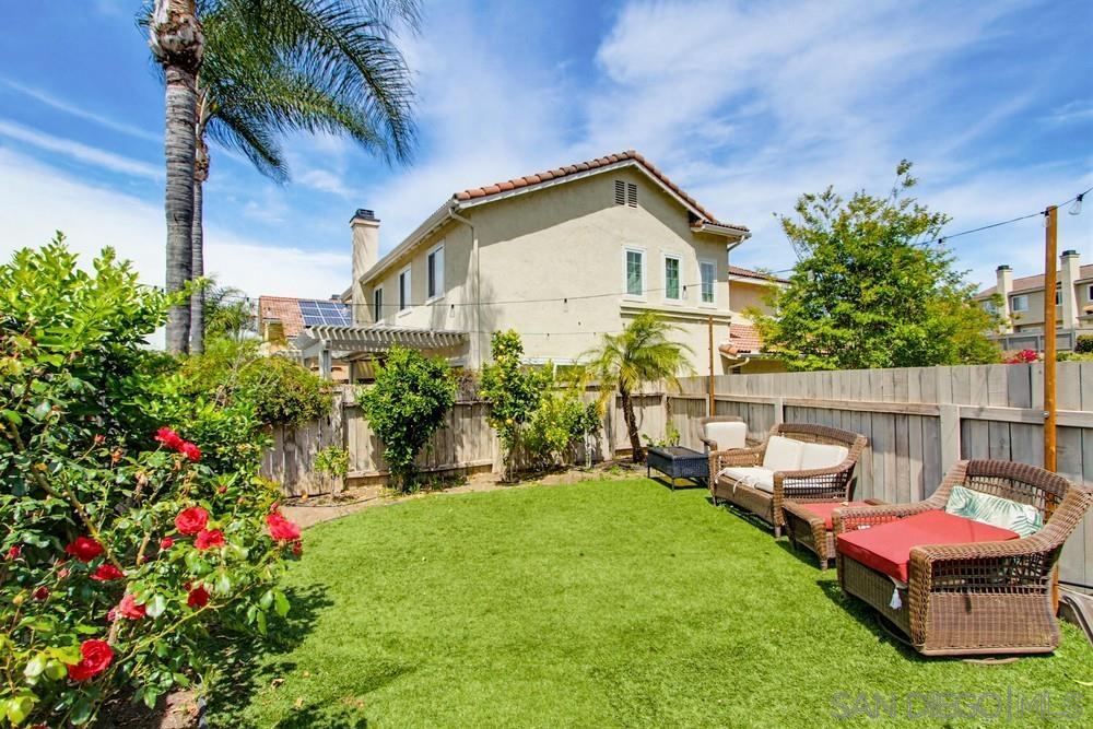 Detail Gallery Image 32 of 41 For 340  Ferrara, Vista,  CA 92083 - 3 Beds | 2/1 Baths