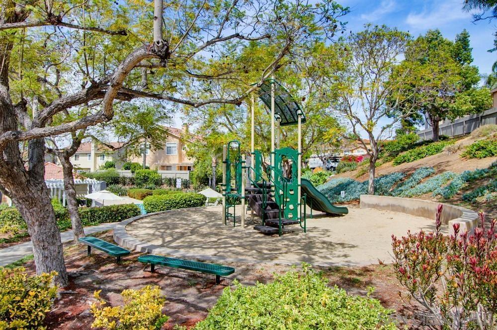 Detail Gallery Image 38 of 41 For 340  Ferrara, Vista,  CA 92083 - 3 Beds | 2/1 Baths