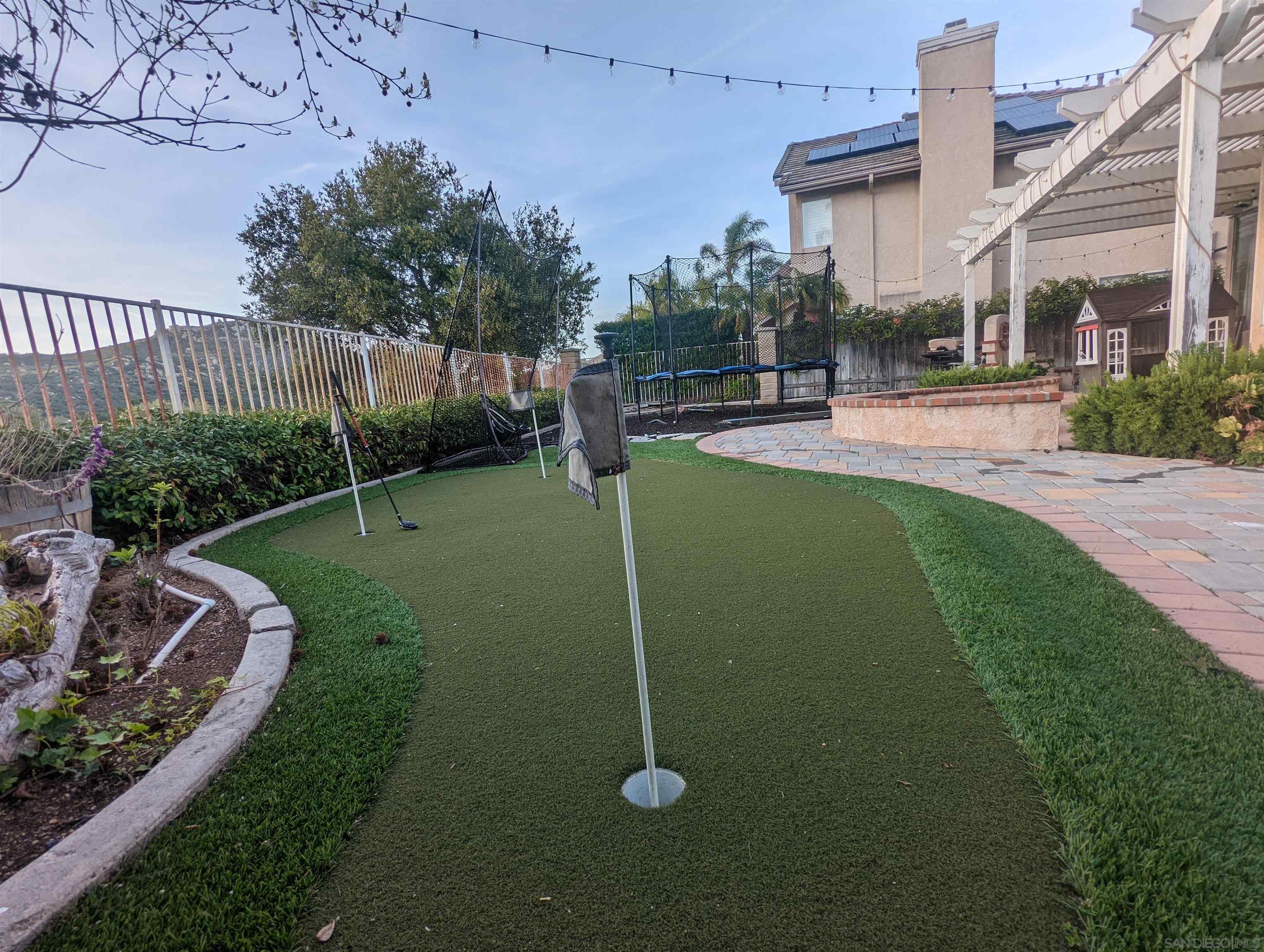 Detail Gallery Image 4 of 12 For 11216  Monticook Ct, San Diego,  CA 92127 - 5 Beds | 3 Baths