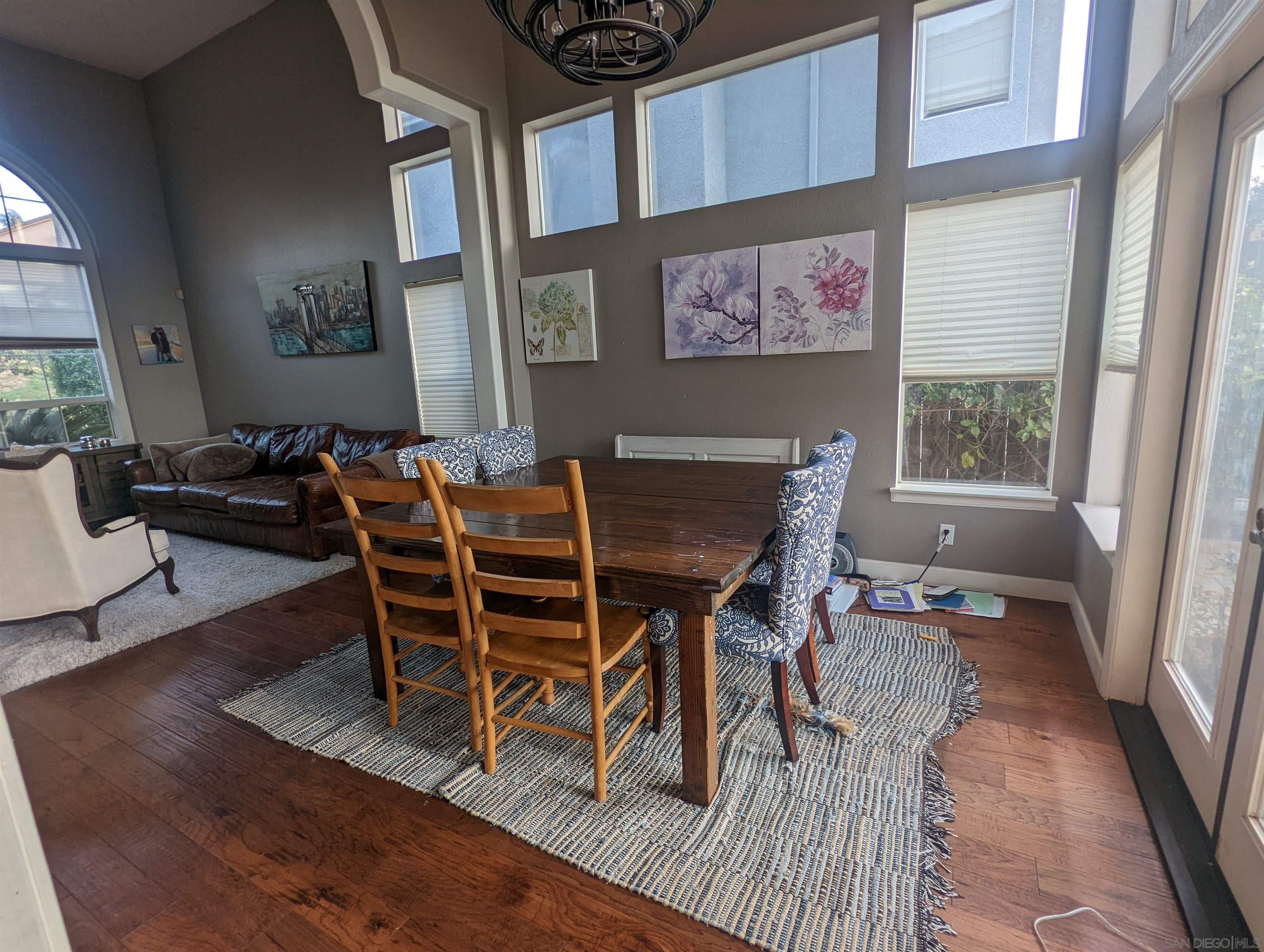 Detail Gallery Image 6 of 12 For 11216  Monticook Ct, San Diego,  CA 92127 - 5 Beds | 3 Baths