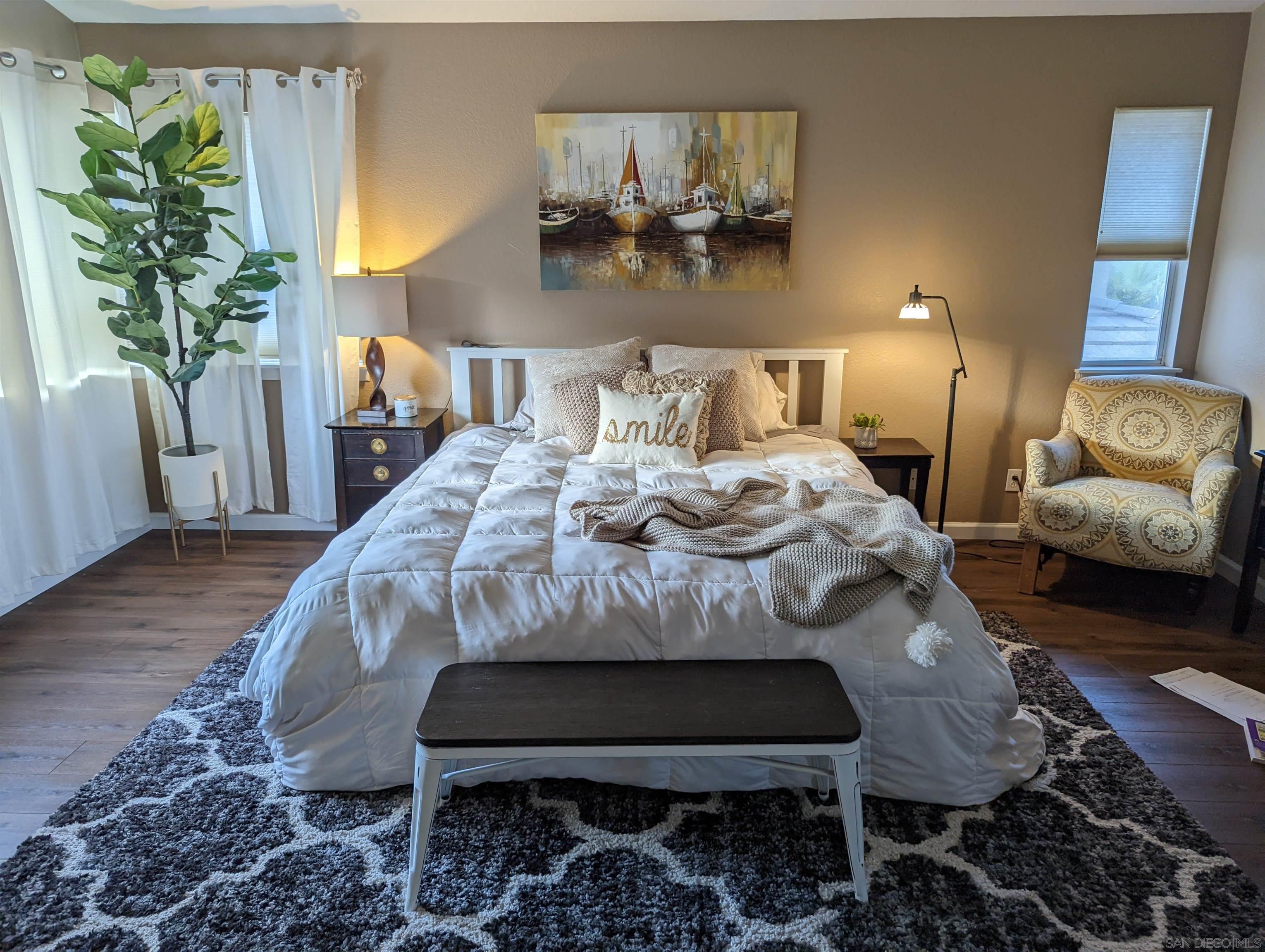 Detail Gallery Image 10 of 12 For 11216  Monticook Ct, San Diego,  CA 92127 - 5 Beds | 3 Baths