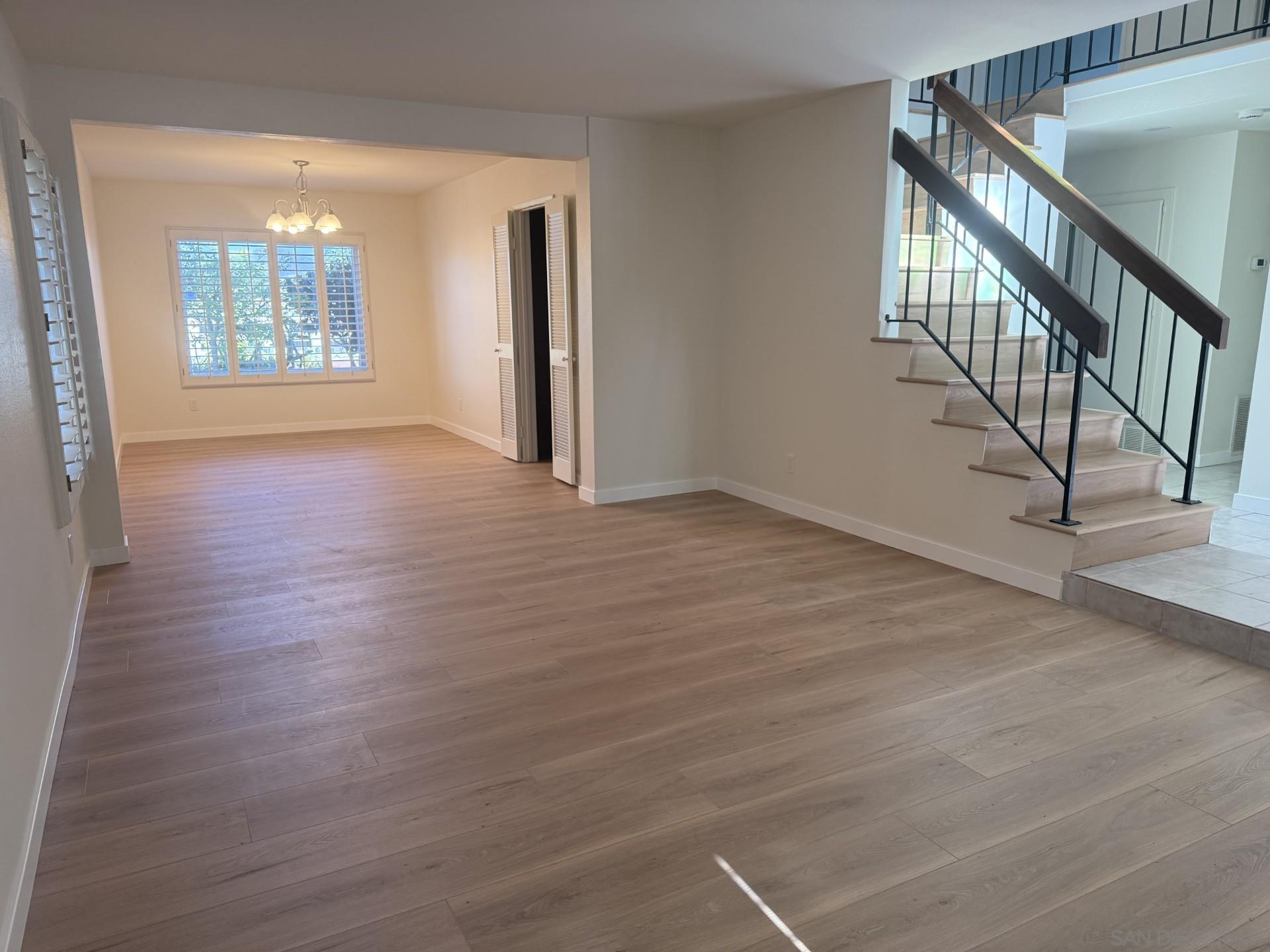 Detail Gallery Image 2 of 9 For 14547  Yukon, San Diego,  CA 92129 - 4 Beds | 2/1 Baths