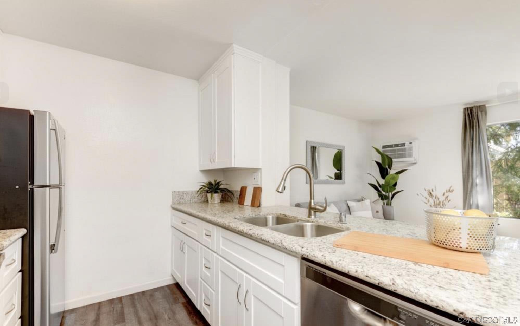 Detail Gallery Image 11 of 15 For 4516  32nd Street  2a, San Diego,  CA 92116 - 1 Beds | 1 Baths