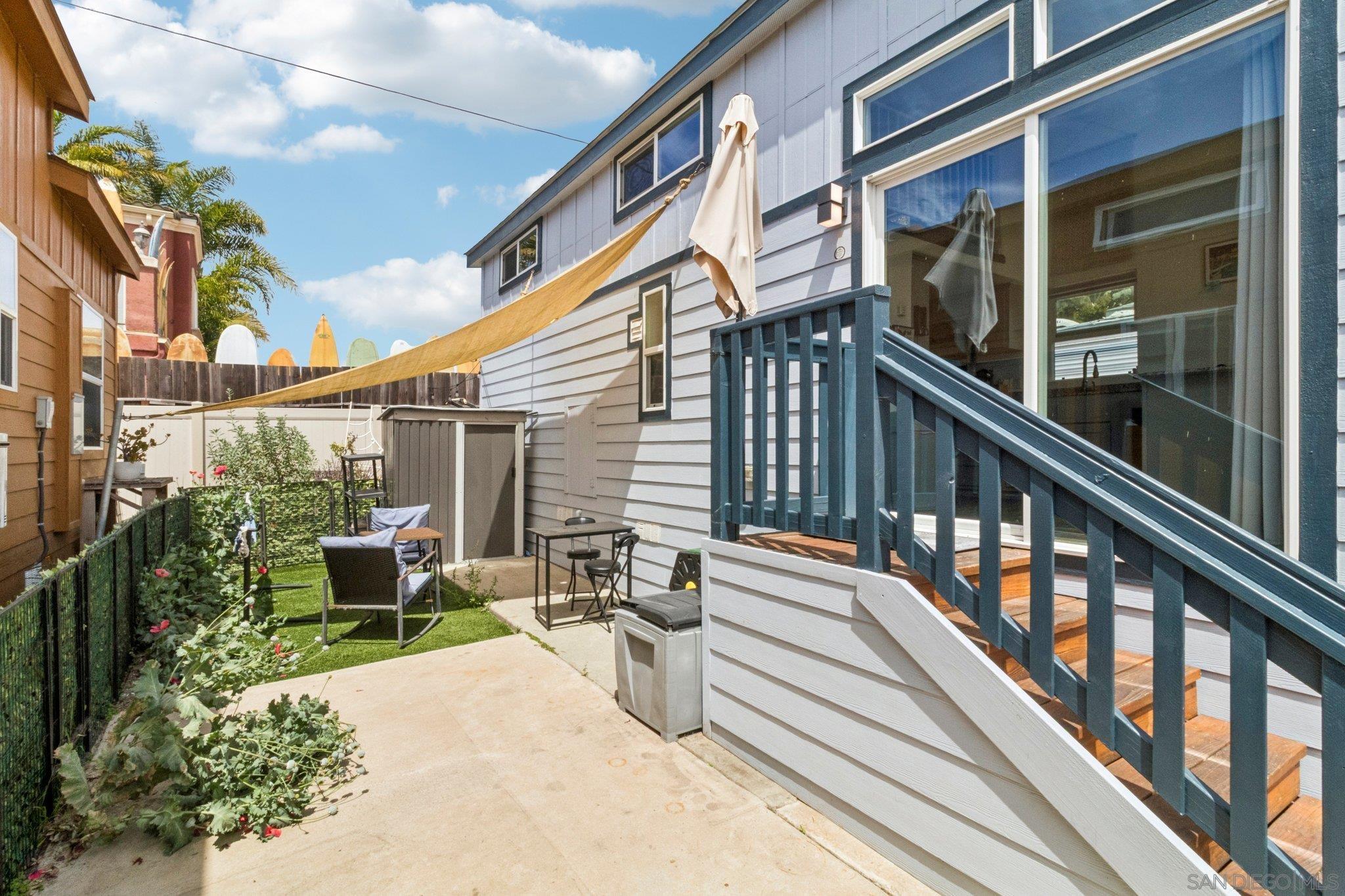 Front Image Thumbnail for SD260009272