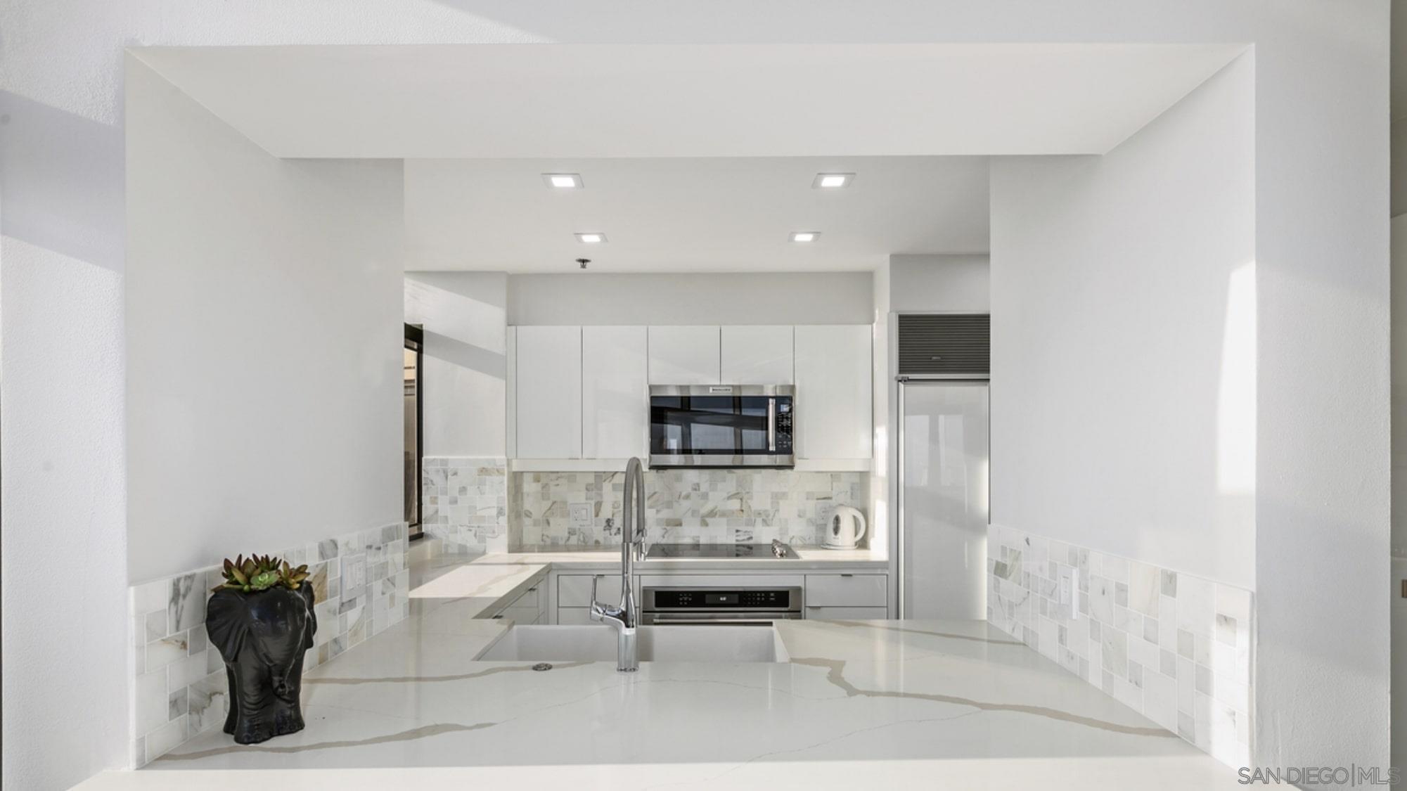 Detail Gallery Image 15 of 42 For 200 W Harbor Dr  2902, San Diego,  CA 92101 - 2 Beds | 2 Baths