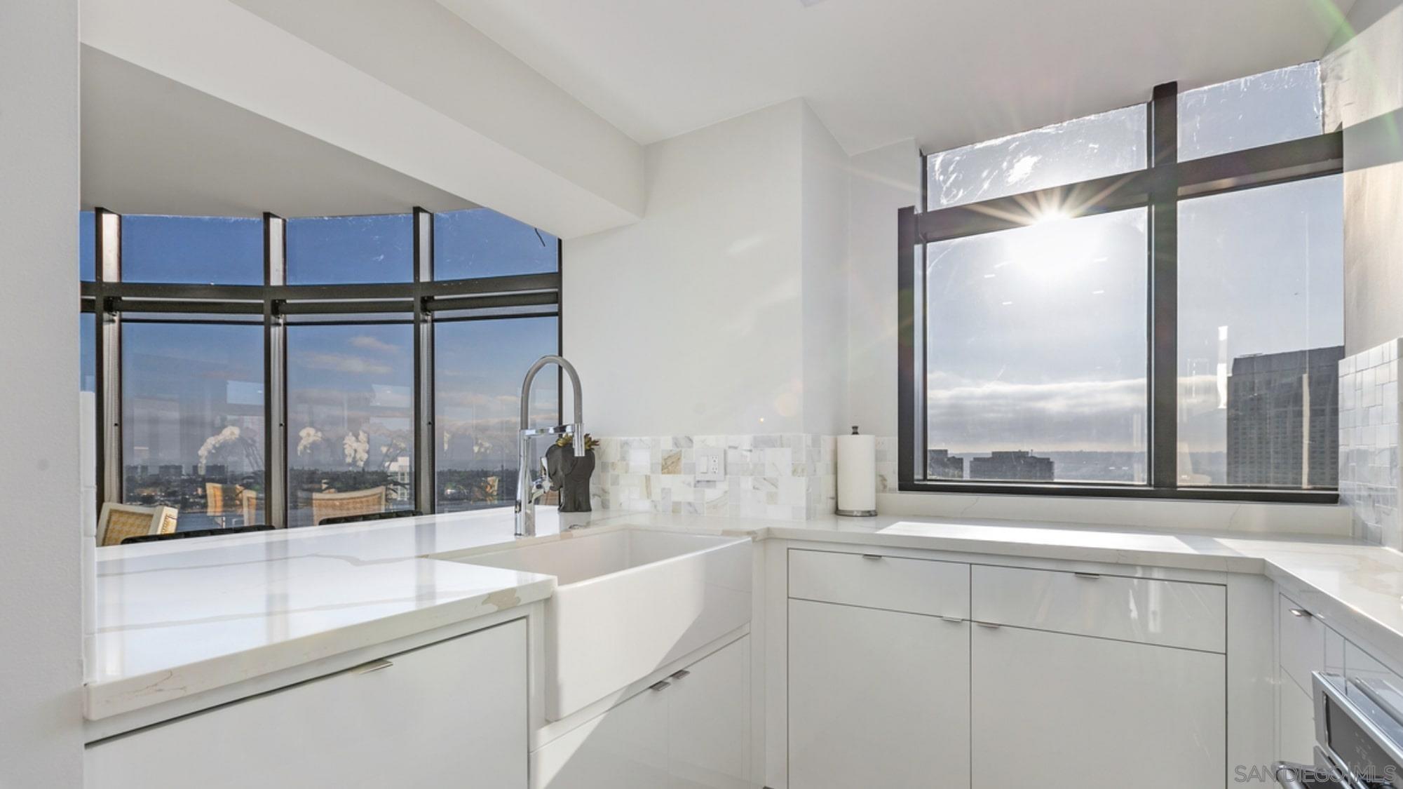 Detail Gallery Image 17 of 42 For 200 W Harbor Dr  2902, San Diego,  CA 92101 - 2 Beds | 2 Baths