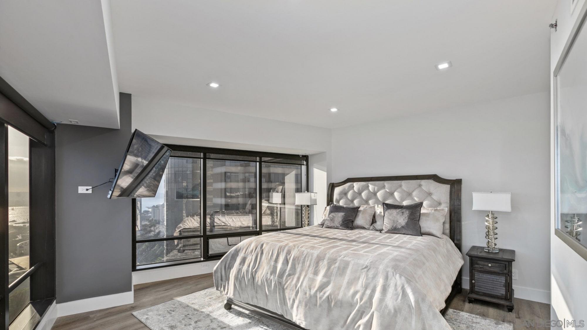 Detail Gallery Image 20 of 42 For 200 W Harbor Dr  2902, San Diego,  CA 92101 - 2 Beds | 2 Baths