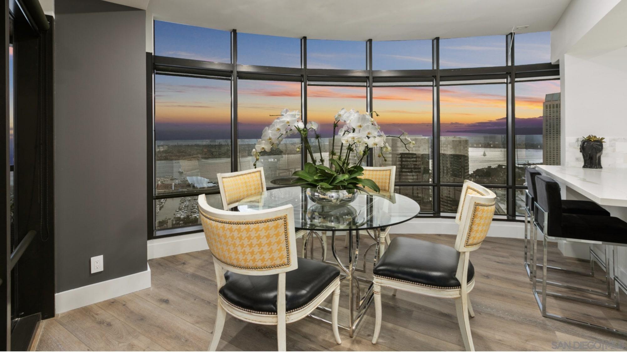 Detail Gallery Image 3 of 42 For 200 W Harbor Dr  2902, San Diego,  CA 92101 - 2 Beds | 2 Baths