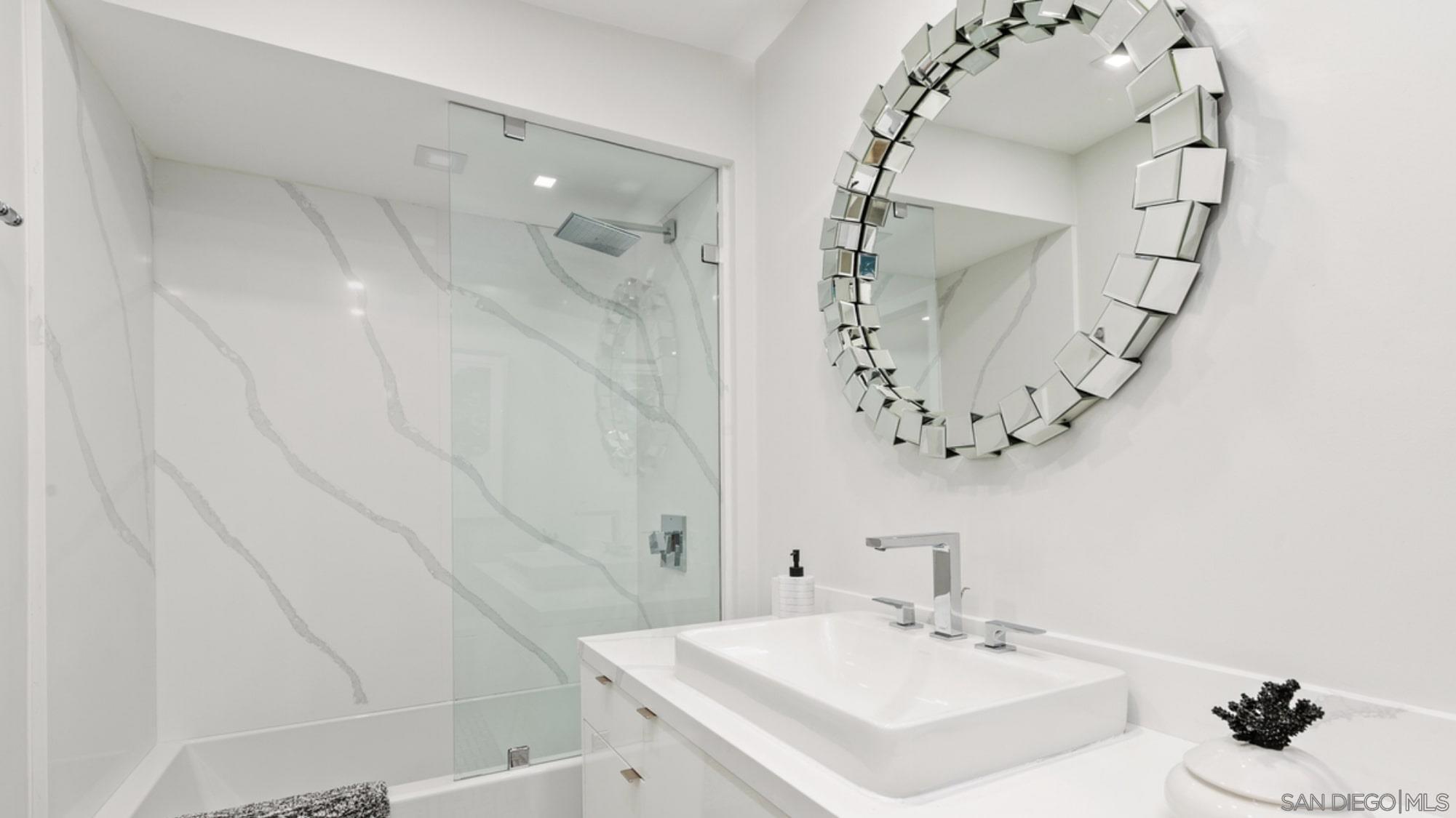 Detail Gallery Image 27 of 42 For 200 W Harbor Dr  2902, San Diego,  CA 92101 - 2 Beds | 2 Baths