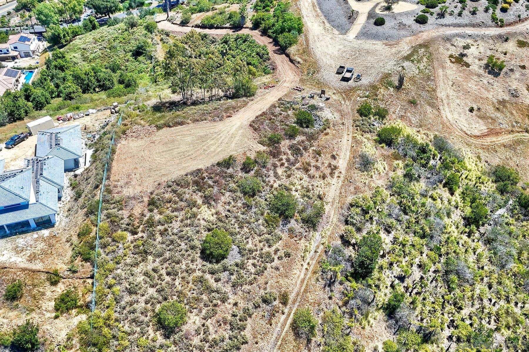 Detail Gallery Image 3 of 20 For , Vista,  CA 92084 - – Beds | – Baths