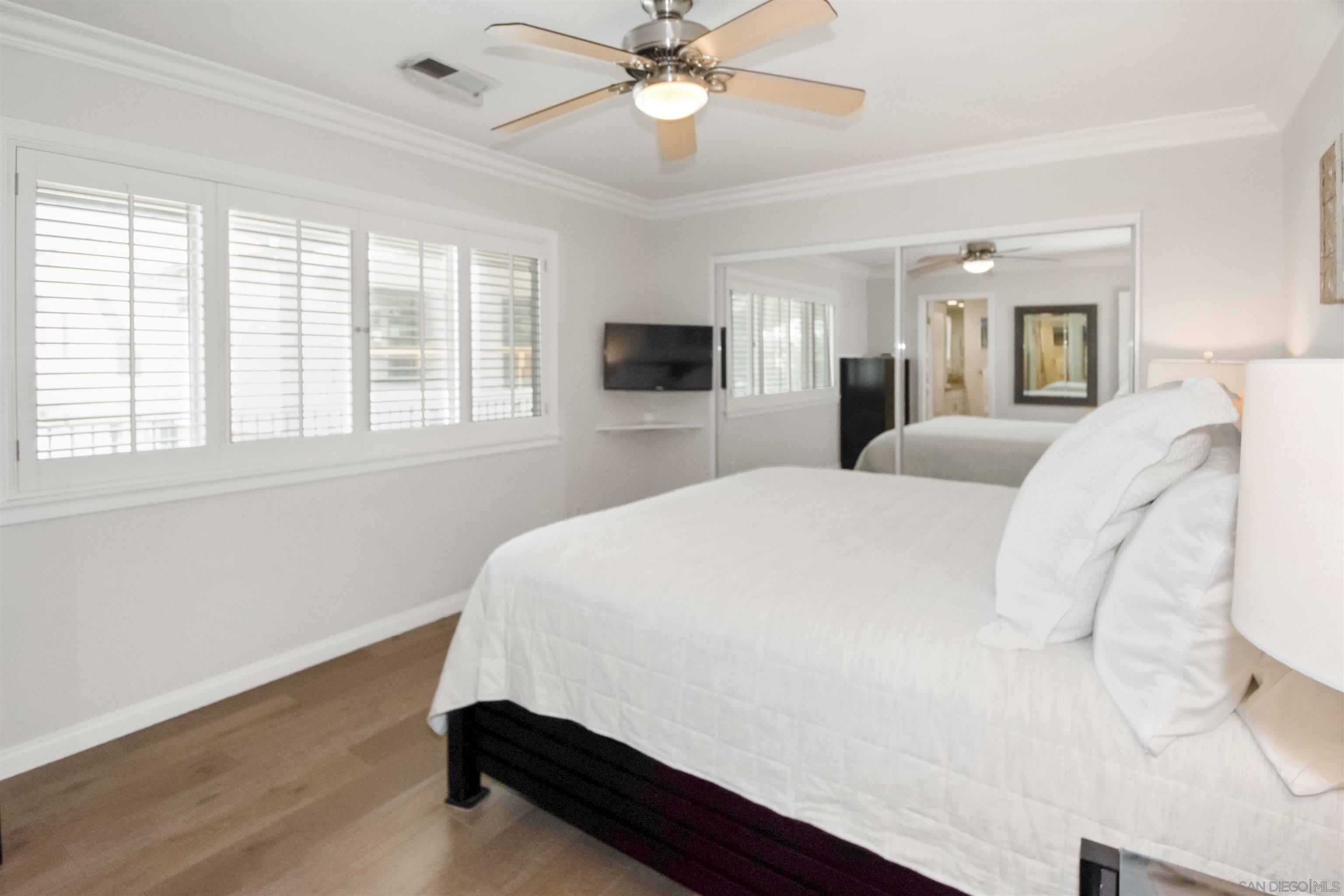 Detail Gallery Image 12 of 28 For 1052  Isabella Avenue   E, Coronado,  CA 92118 - 3 Beds | 2 Baths