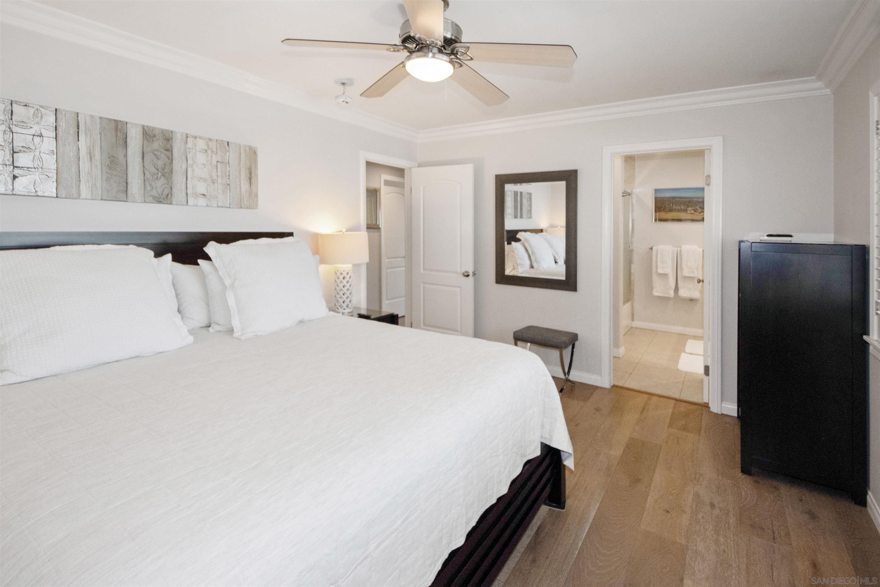 Detail Gallery Image 15 of 28 For 1052  Isabella Avenue   E, Coronado,  CA 92118 - 3 Beds | 2 Baths