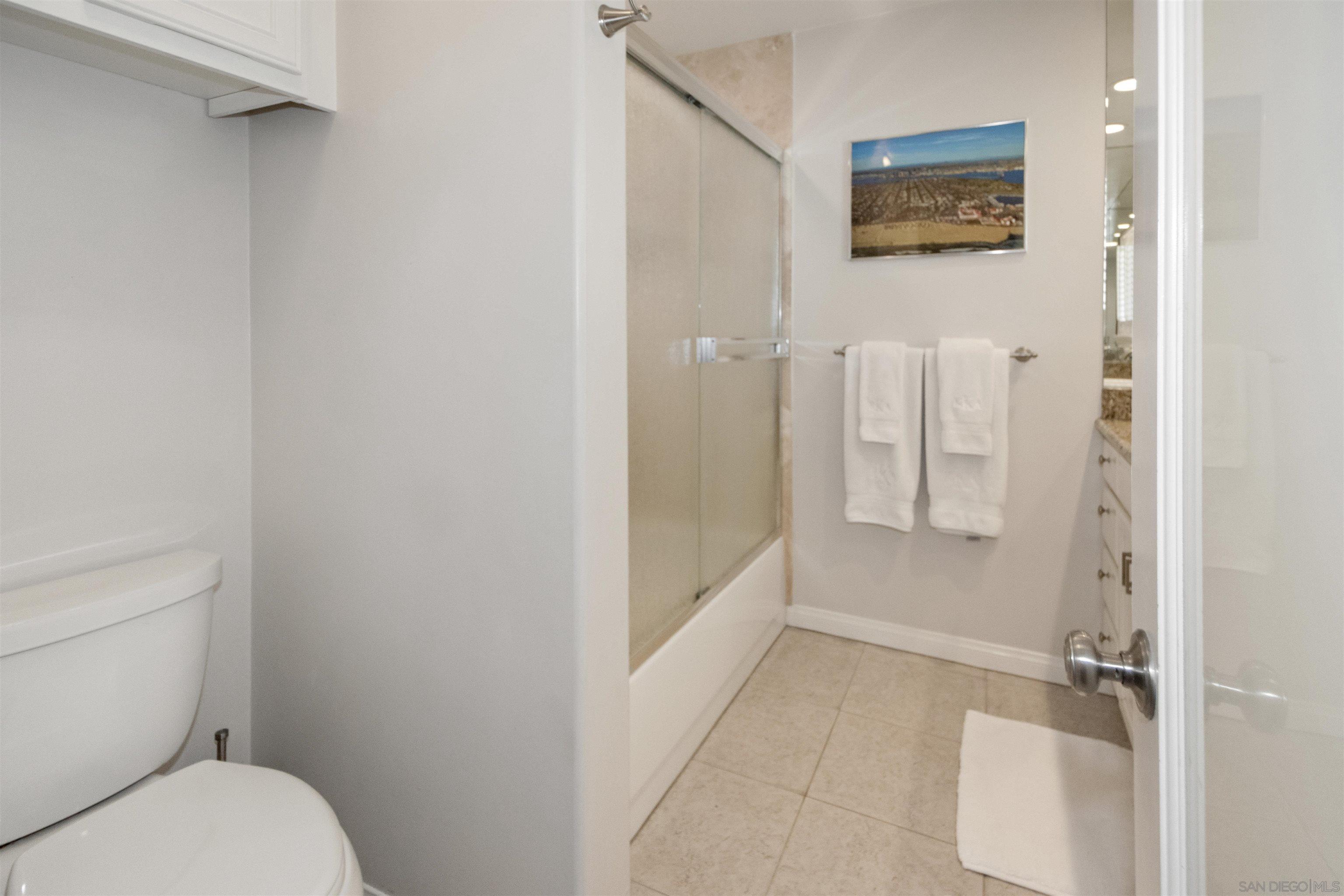 Detail Gallery Image 18 of 28 For 1052  Isabella Avenue   E, Coronado,  CA 92118 - 3 Beds | 2 Baths