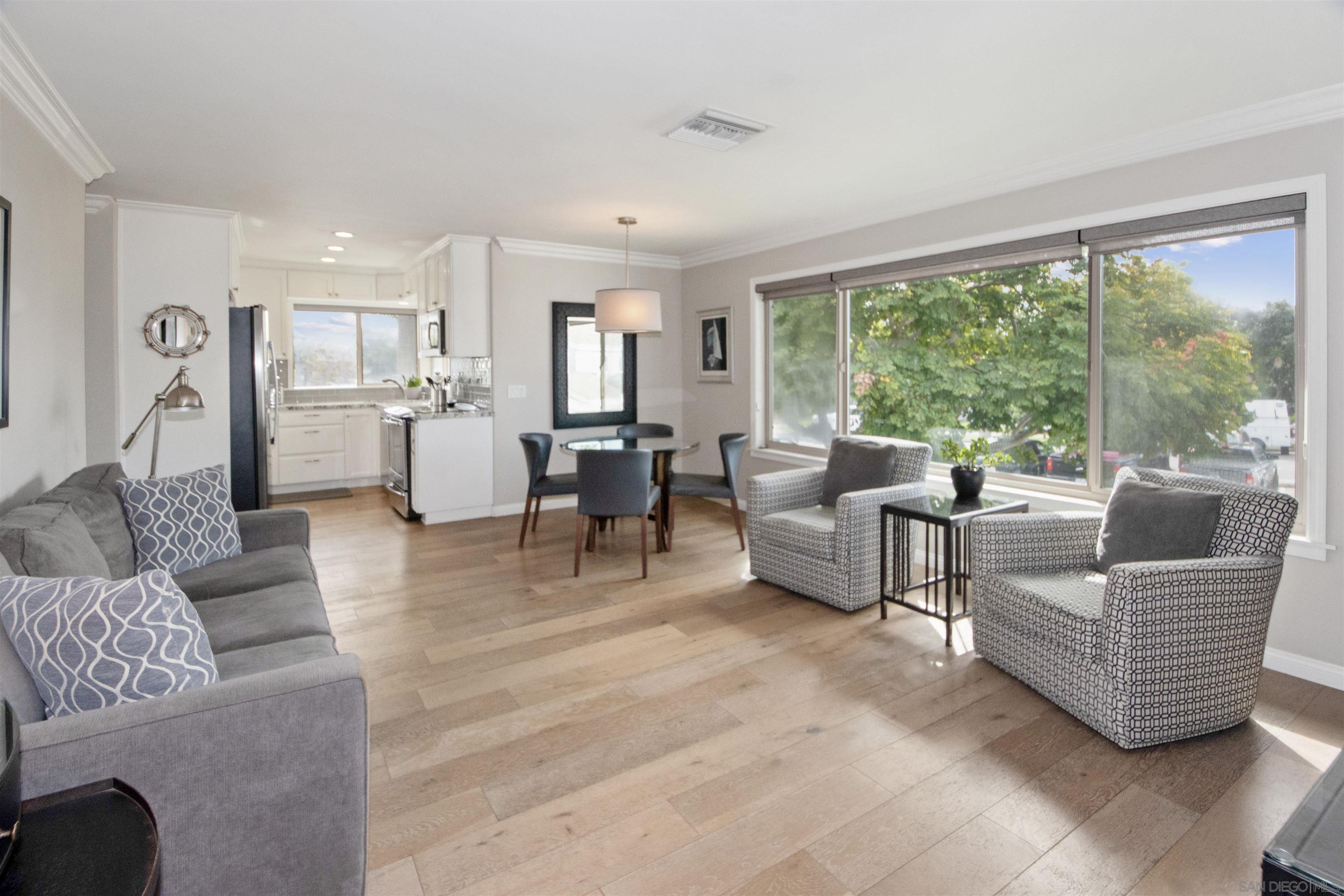 Detail Gallery Image 4 of 28 For 1052  Isabella Avenue   E, Coronado,  CA 92118 - 3 Beds | 2 Baths