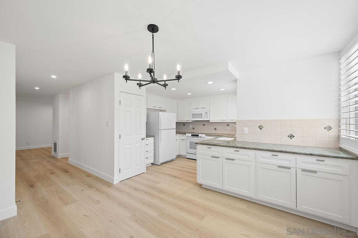 Detail Gallery Image 9 of 40 For 325 S Sierra Ave  25, Solana Beach,  CA 92075 - 2 Beds | 2 Baths