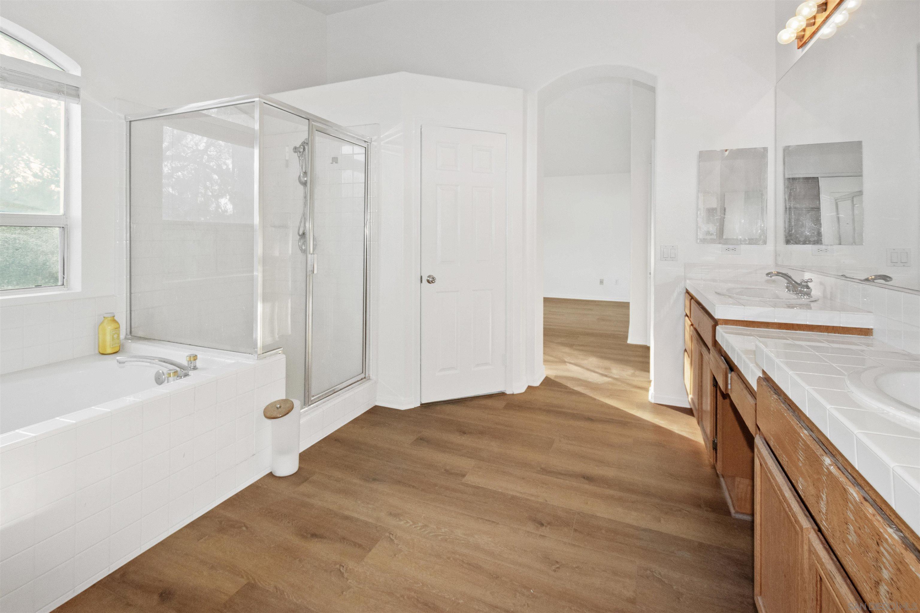 Detail Gallery Image 17 of 22 For 1240  Silverado Drive, Coronado,  CA 92118 - 4 Beds | 3 Baths