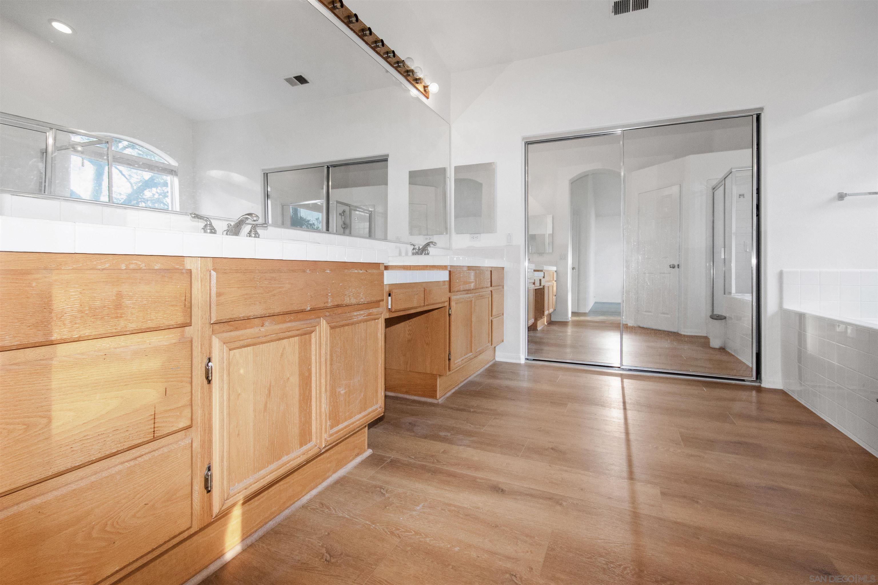 Detail Gallery Image 18 of 22 For 1240  Silverado Drive, Coronado,  CA 92118 - 4 Beds | 3 Baths